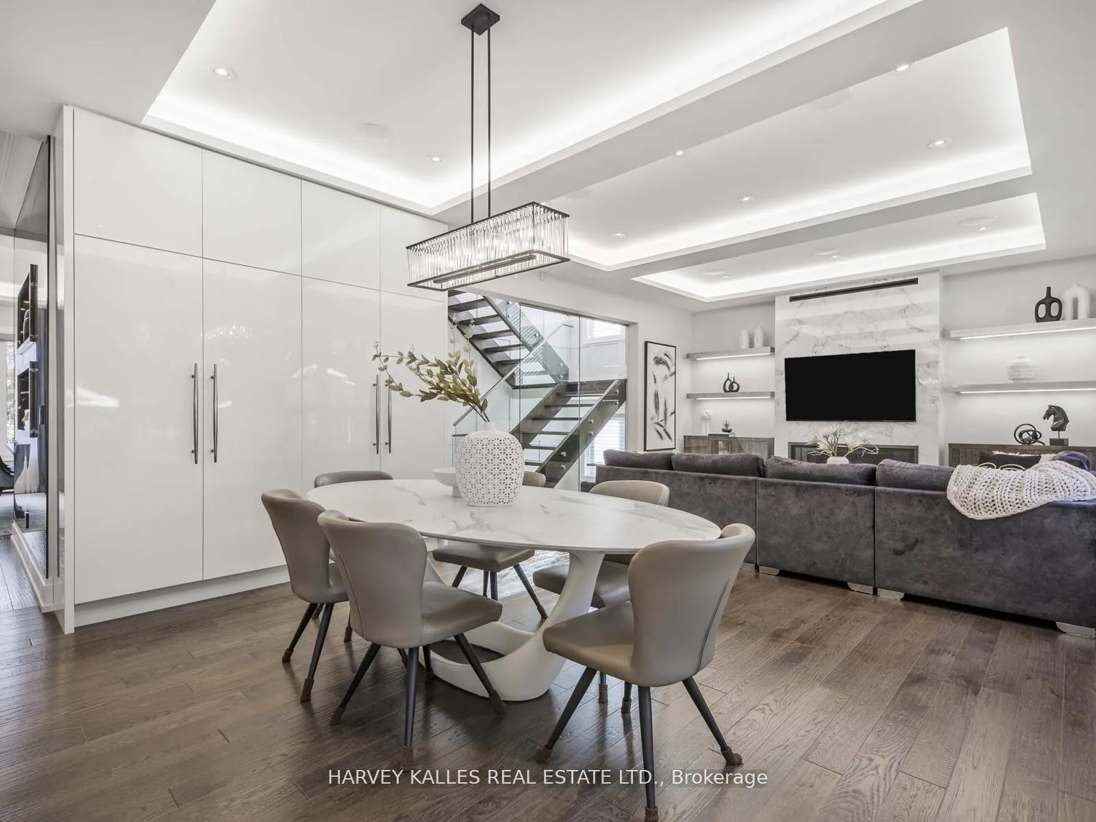 Photo 17 of 10 Malaren Road, Vaughan, Maple — HOMEH