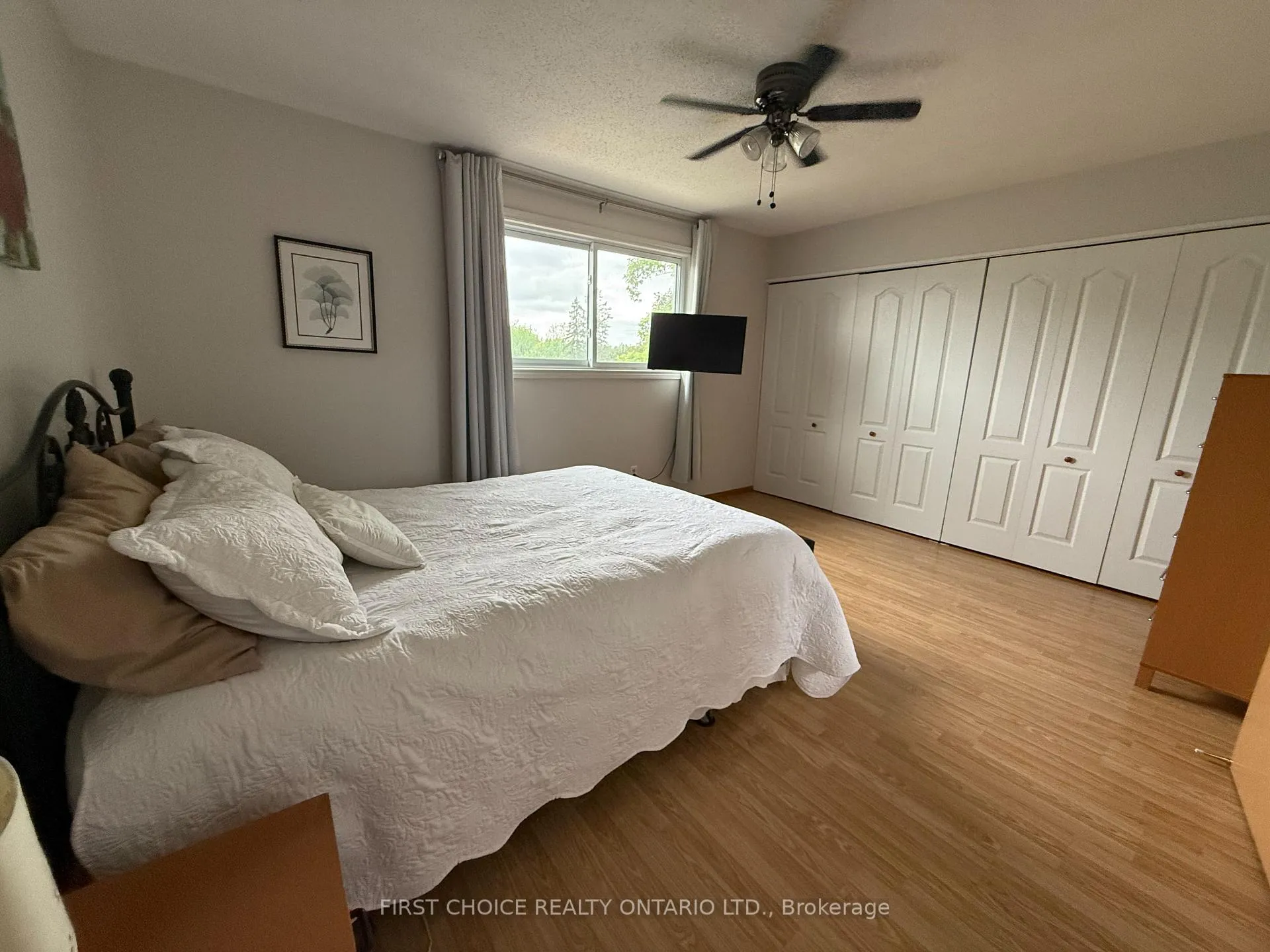 Photo 5 of Unit 13, 6463 Colony Square, Ottawa, Convent Glen North — HOMEH
