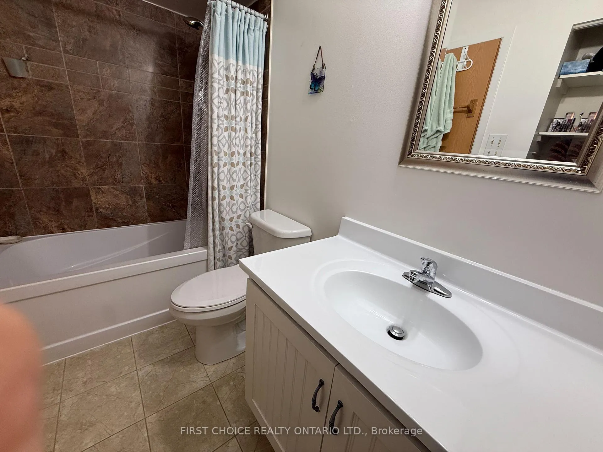Photo 9 of Unit 13, 6463 Colony Square, Ottawa, Convent Glen North — HOMEH