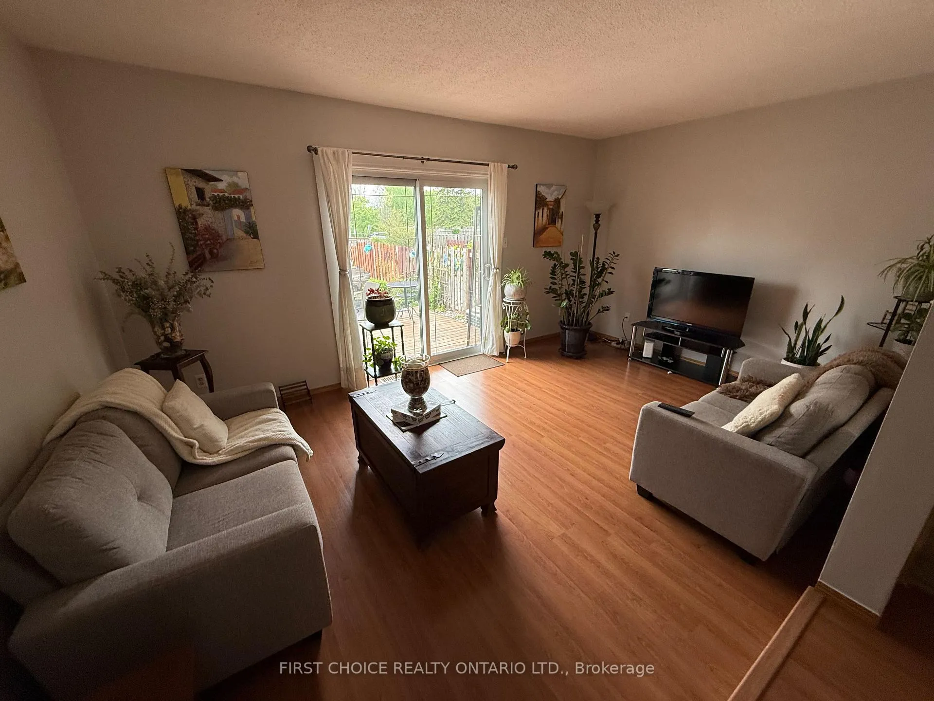 Photo 14 of Unit 13, 6463 Colony Square, Ottawa, Convent Glen North — HOMEH