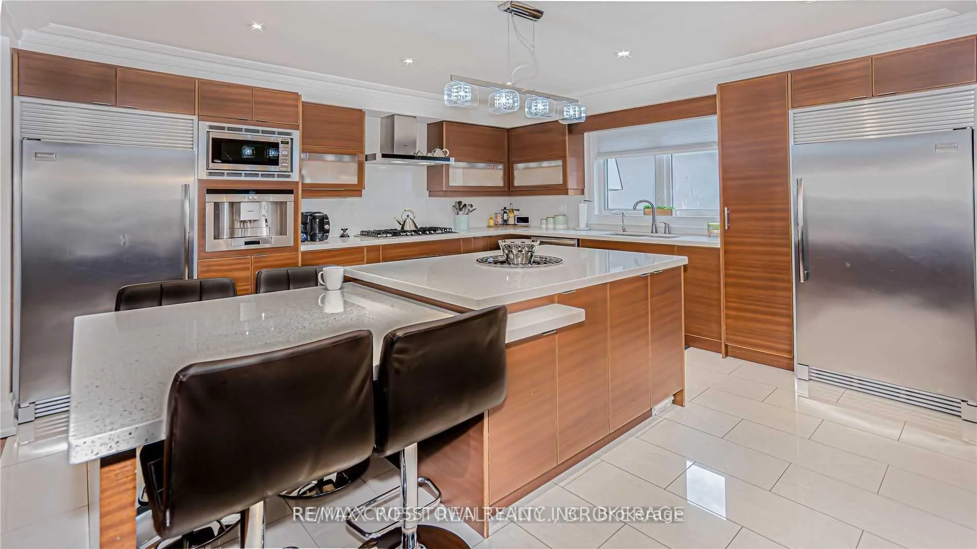 Photo 4 of 147 Ellis Avenue, King, Nobleton — HOMEH