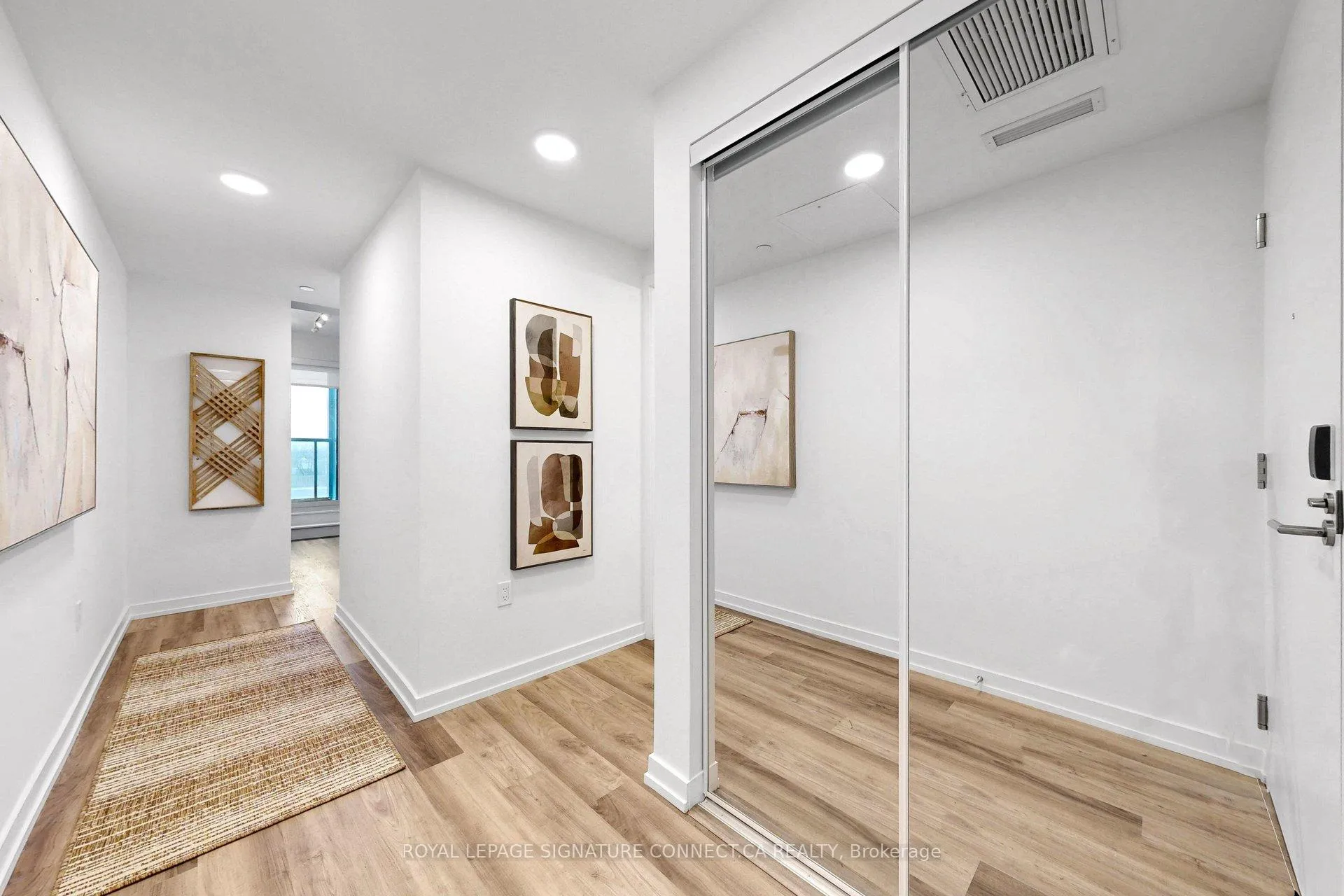 Photo 3 of Unit 208, 6 Chartwell Road, Etobicoke, Stonegate-Queensway — HOMEH