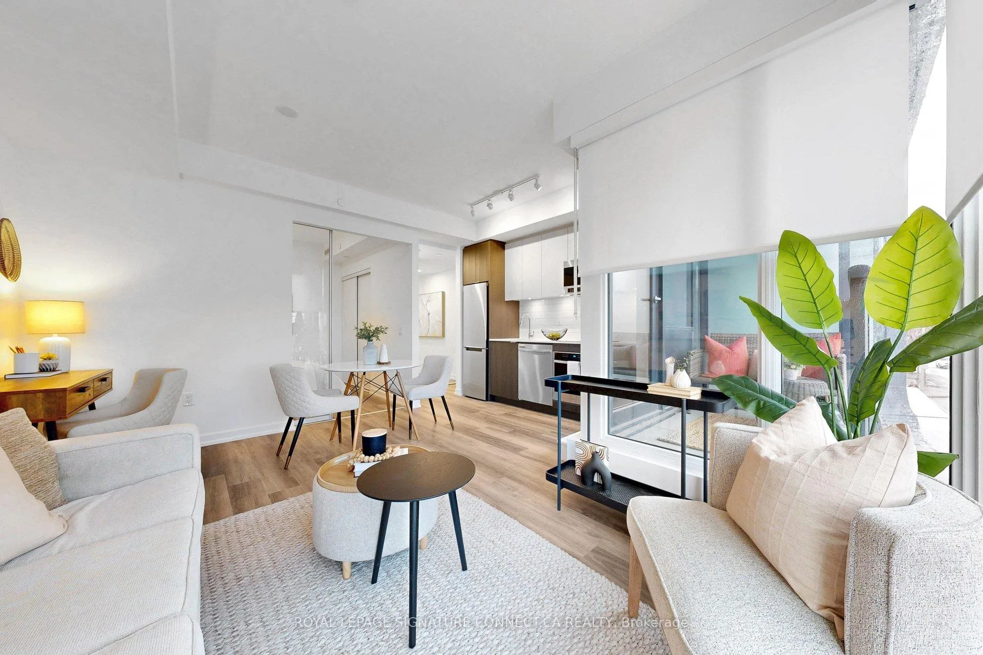 Photo 10 of Unit 208, 6 Chartwell Road, Etobicoke, Stonegate-Queensway — HOMEH
