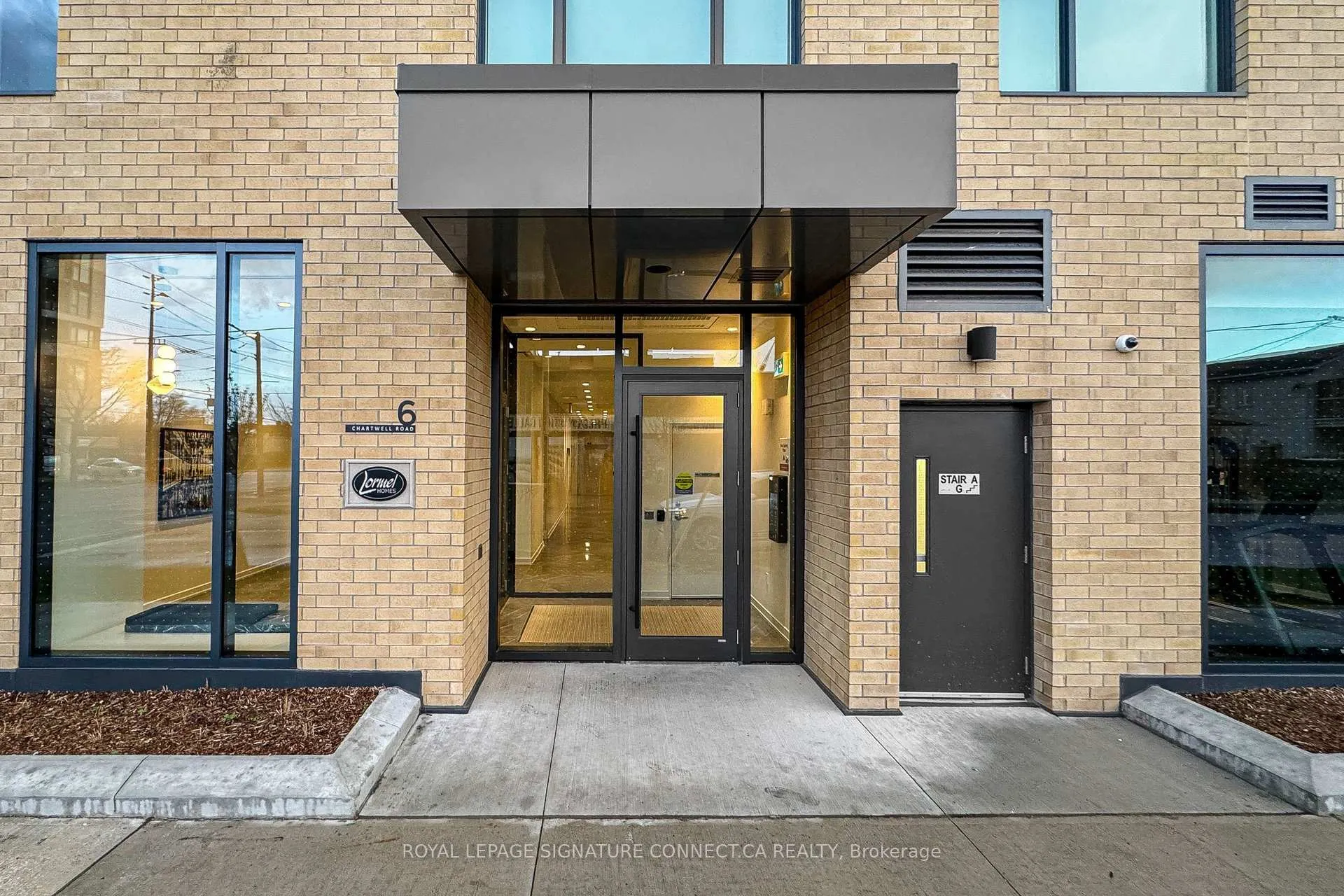 Photo 21 of Unit 208, 6 Chartwell Road, Etobicoke, Stonegate-Queensway — HOMEH