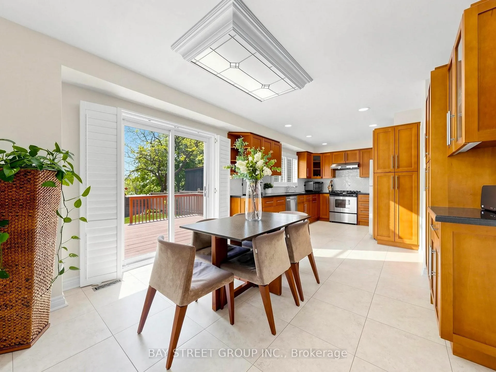 Photo 10 of 46 Valleyview Road, Markham, Thornlea — HOMEH