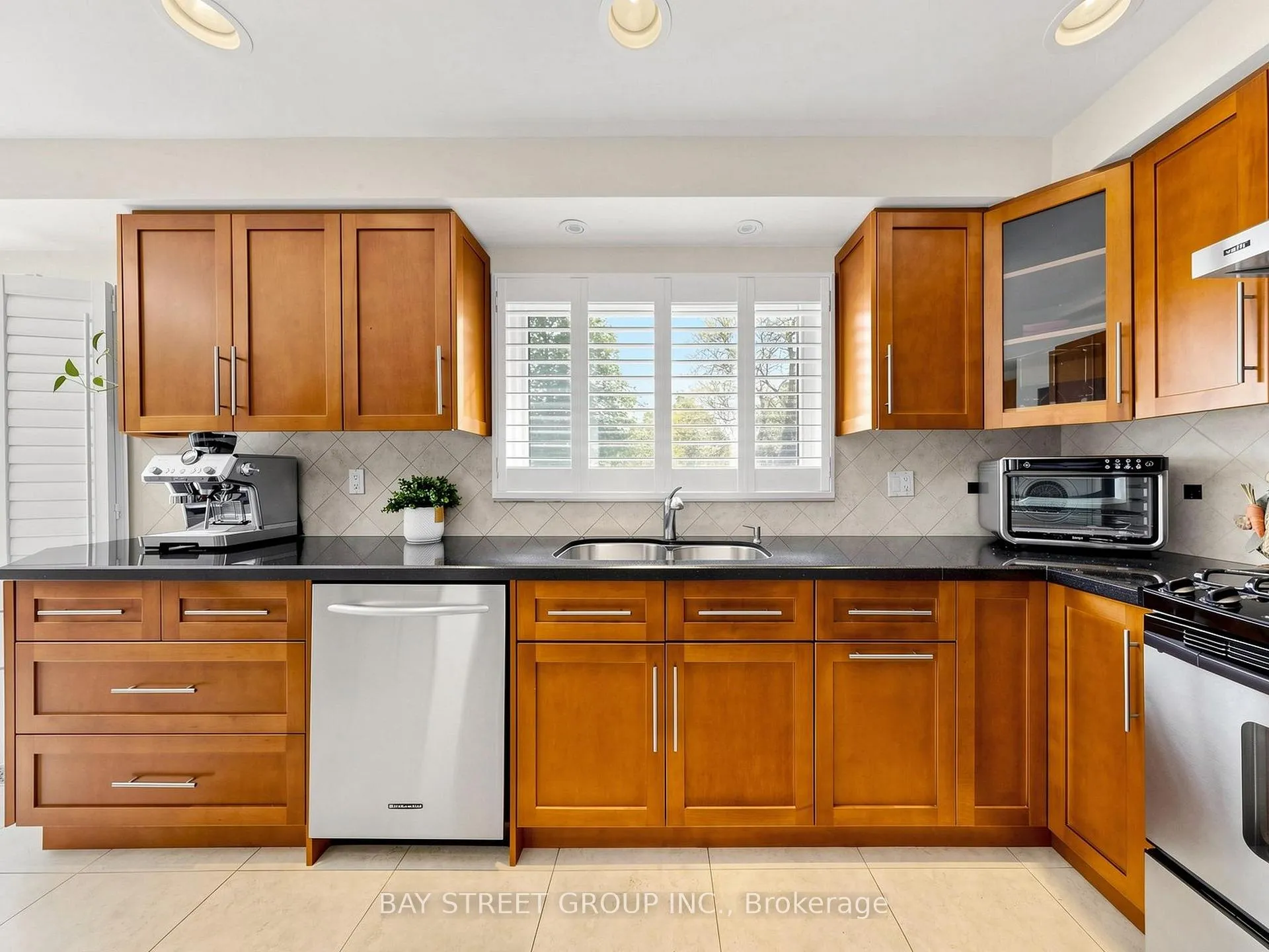 Photo 12 of 46 Valleyview Road, Markham, Thornlea — HOMEH