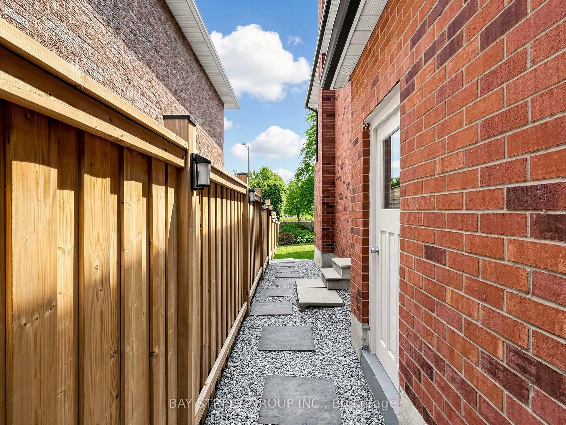 Photo 35 of 46 Valleyview Road, Markham, Thornlea — HOMEH