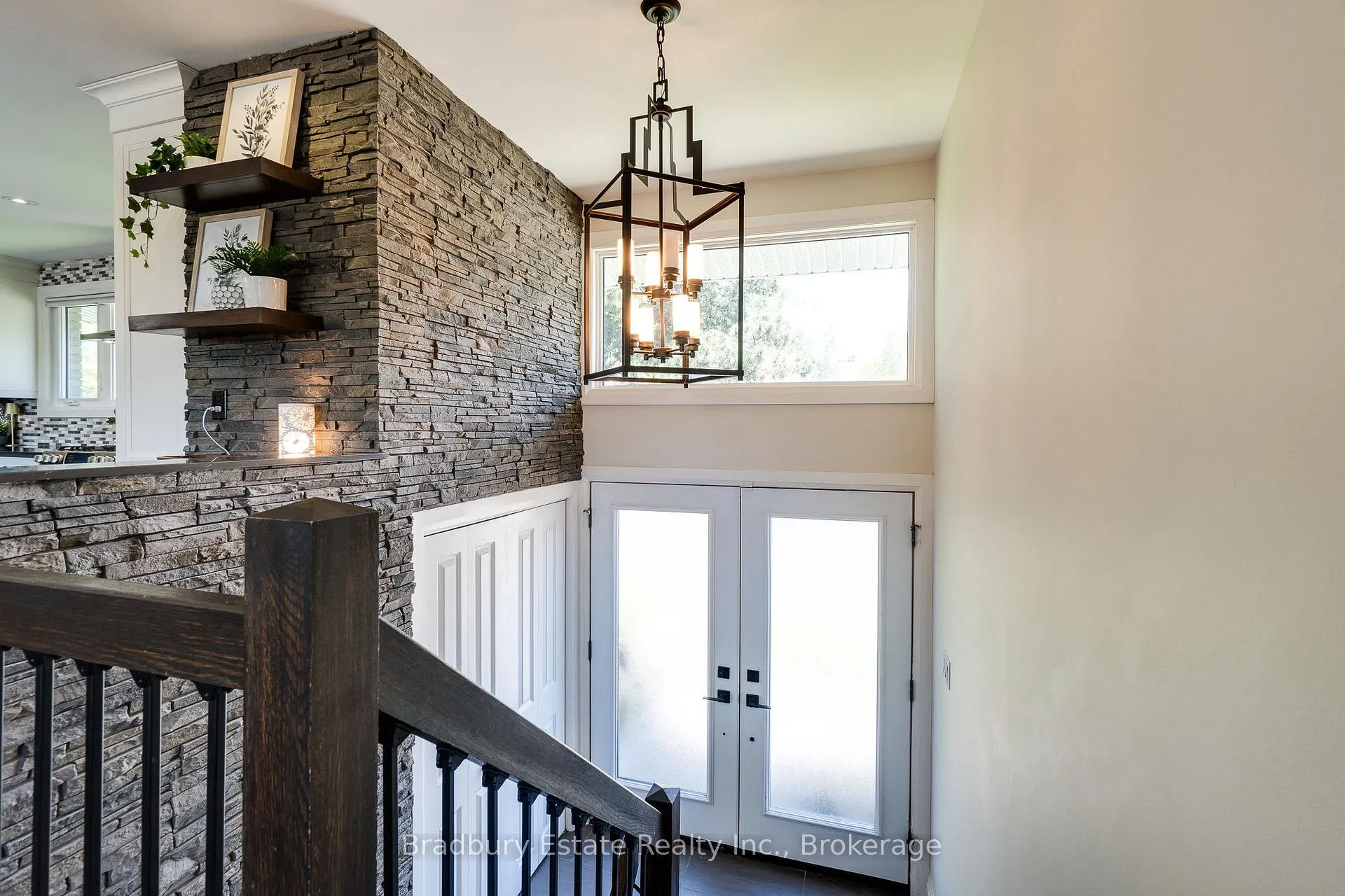 Photo 4 of 498 Wicklow Road, Burlington, Shoreacres — HOMEH