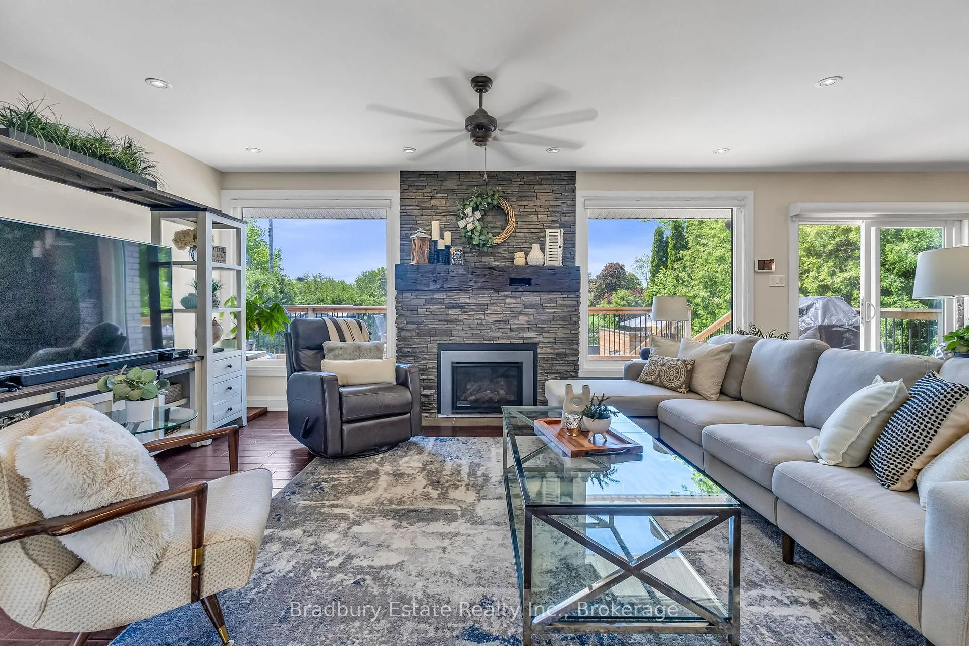 Photo 5 of 498 Wicklow Road, Burlington, Shoreacres — HOMEH