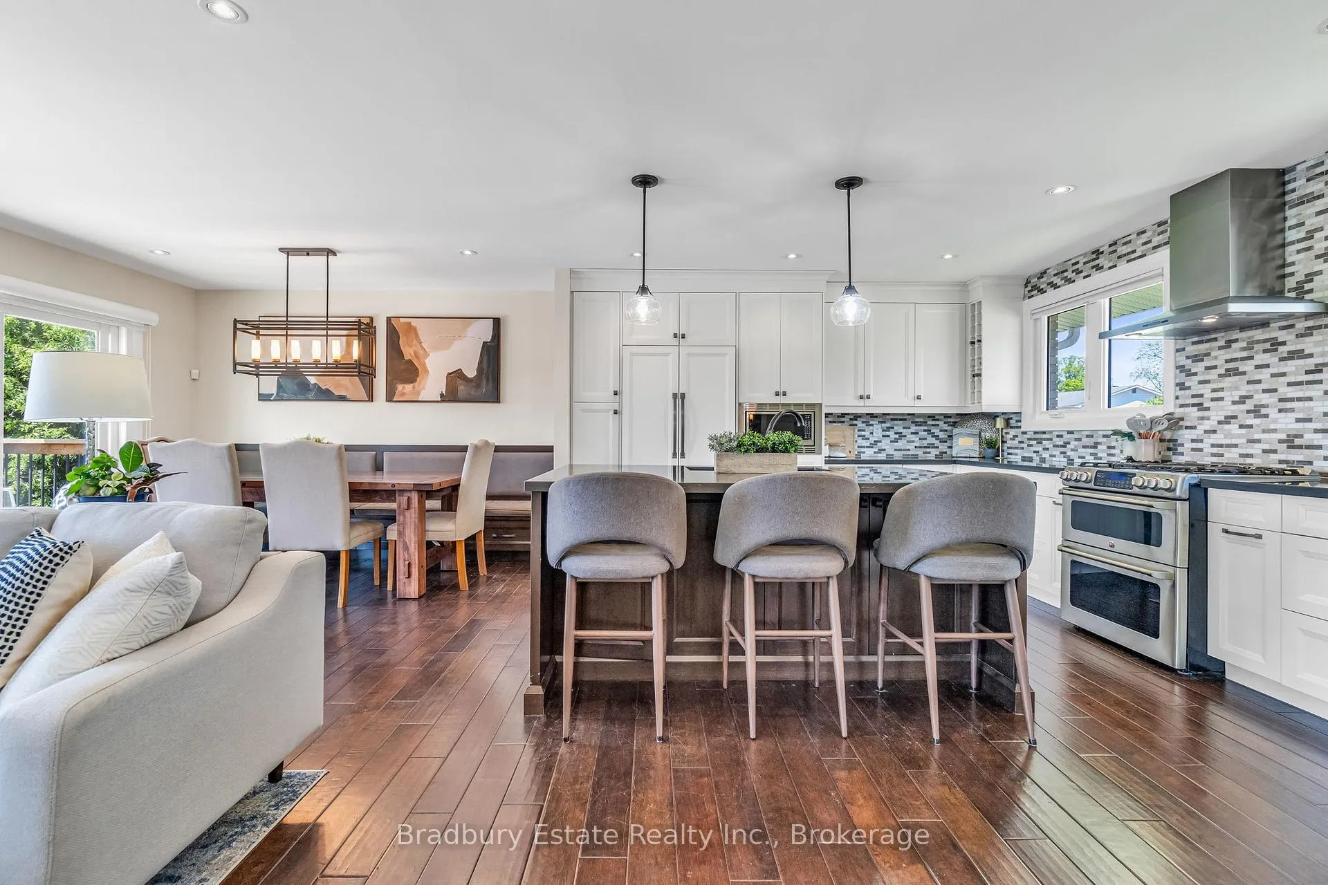 Photo 8 of 498 Wicklow Road, Burlington, Shoreacres — HOMEH