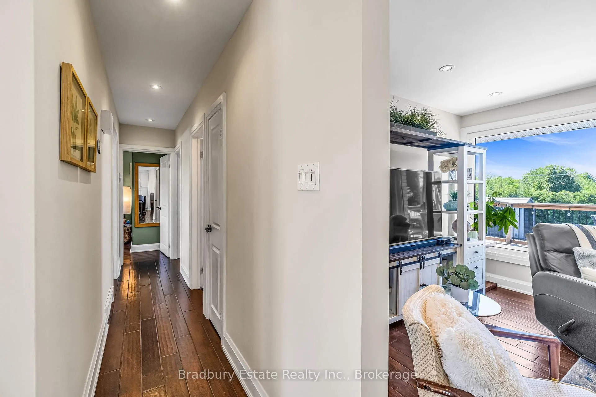 Photo 13 of 498 Wicklow Road, Burlington, Shoreacres — HOMEH