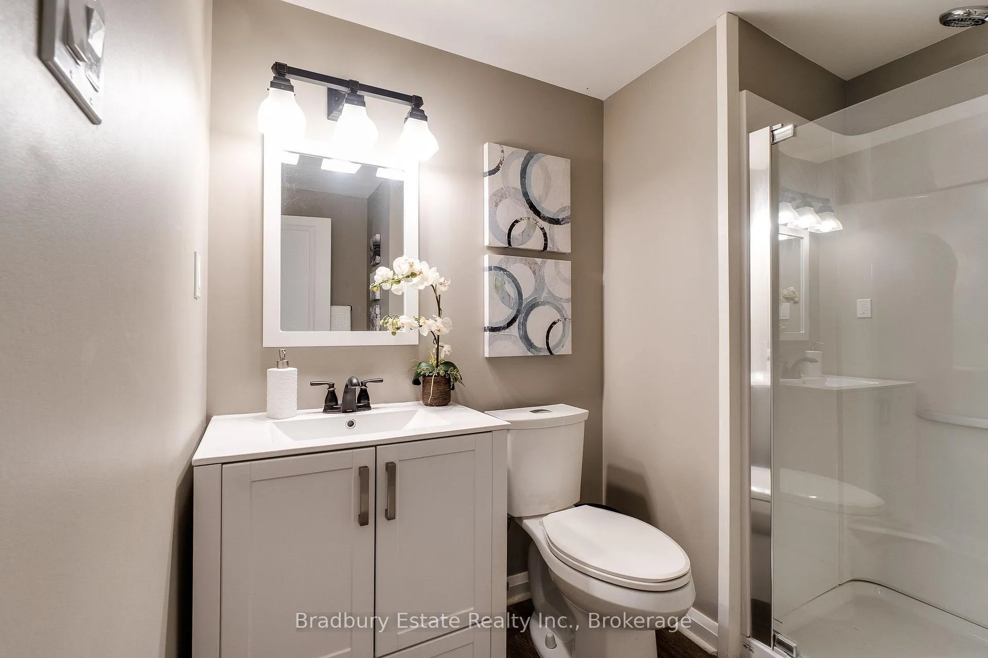 Photo 25 of 498 Wicklow Road, Burlington, Shoreacres — HOMEH