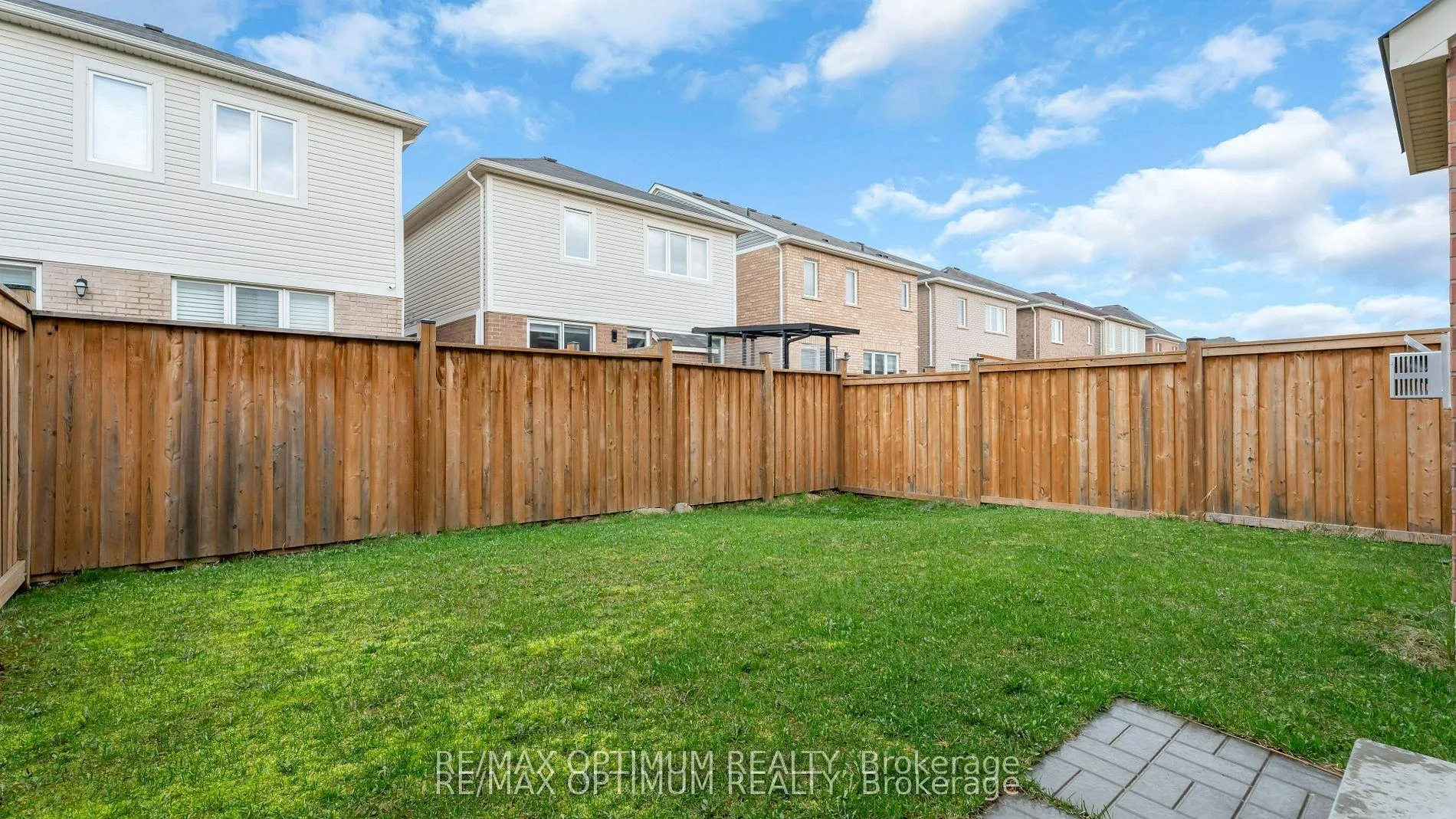 Photo 39 of 11 Emerald Coast Trail, Brampton, Northwest Brampton — HOMEH