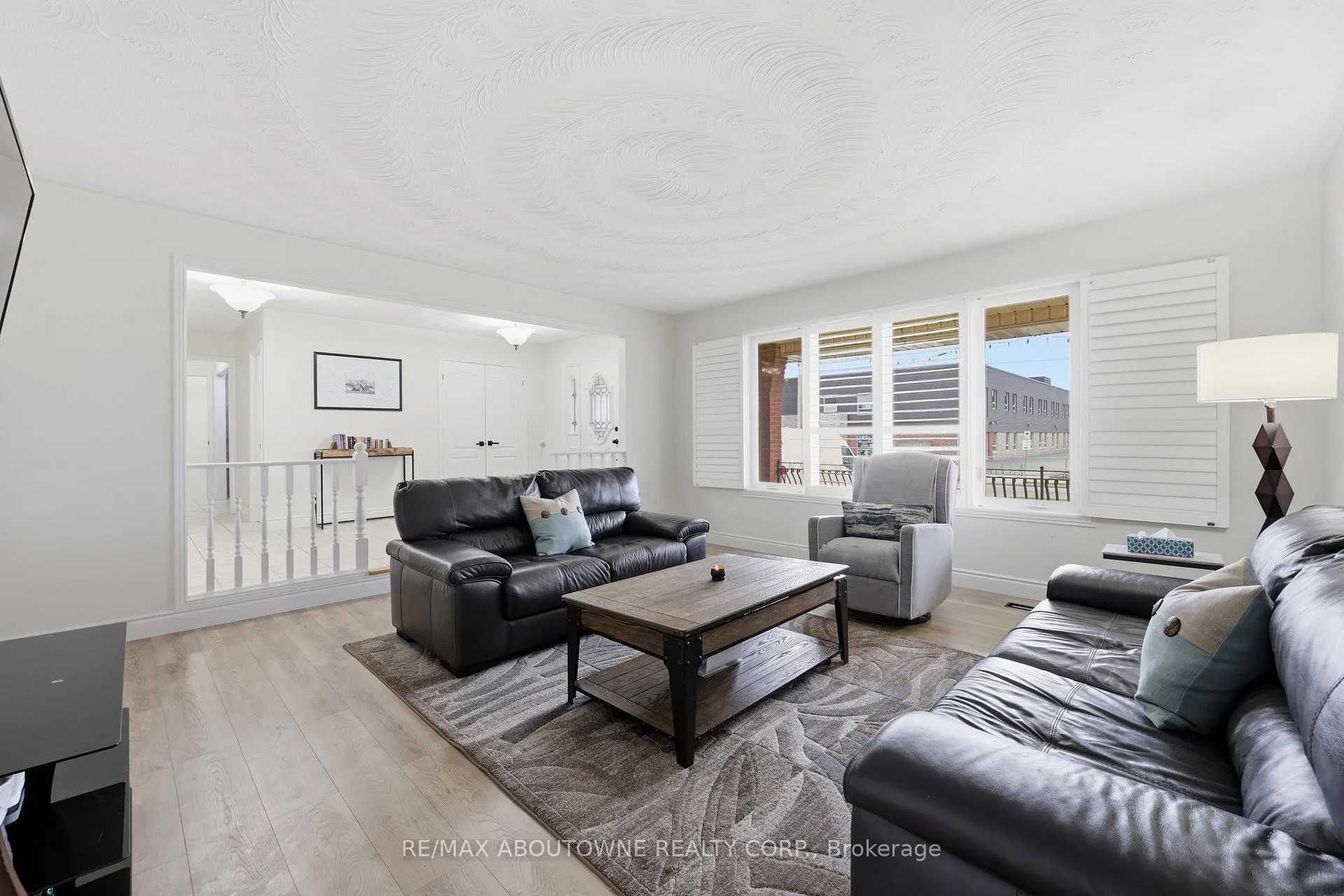 Photo 14 of 58 Kilbourn Avenue, Hamilton, Stoney Creek — HOMEH