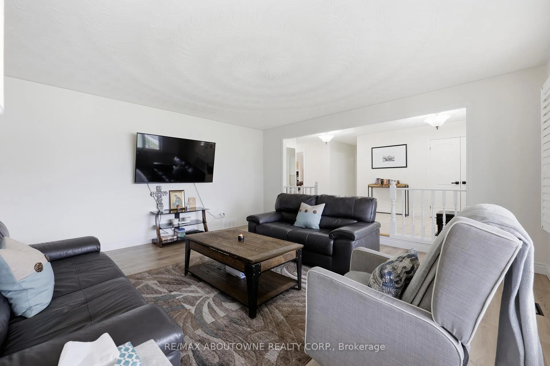 Photo 15 of 58 Kilbourn Avenue, Hamilton, Stoney Creek — HOMEH