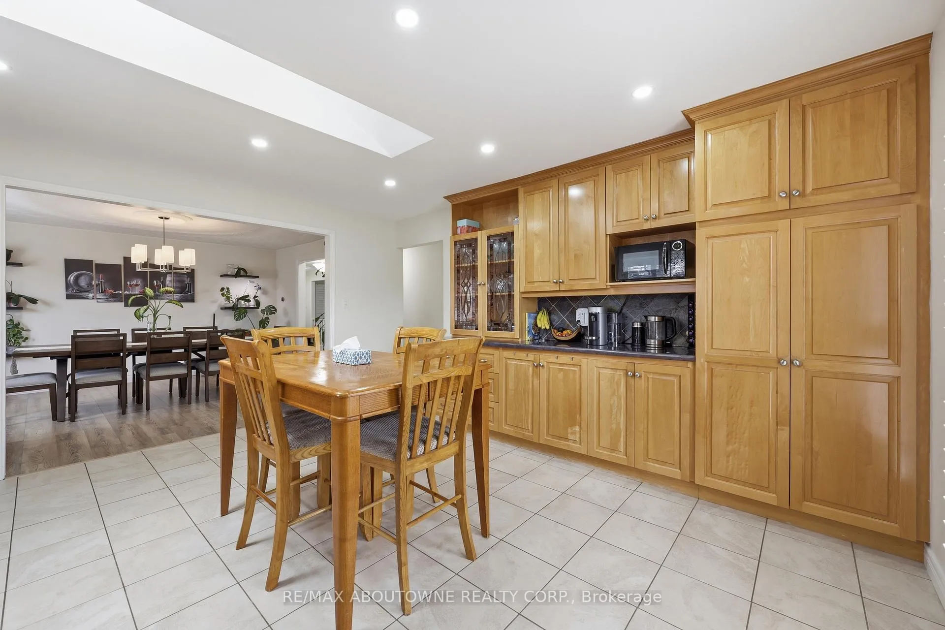 Photo 20 of 58 Kilbourn Avenue, Hamilton, Stoney Creek — HOMEH