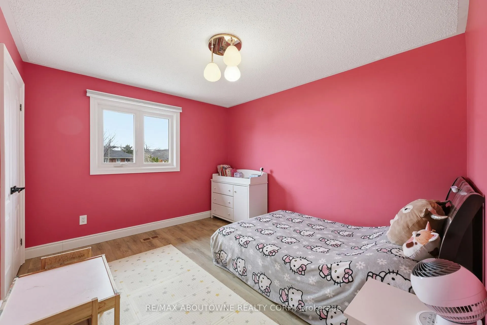 Photo 24 of 58 Kilbourn Avenue, Hamilton, Stoney Creek — HOMEH