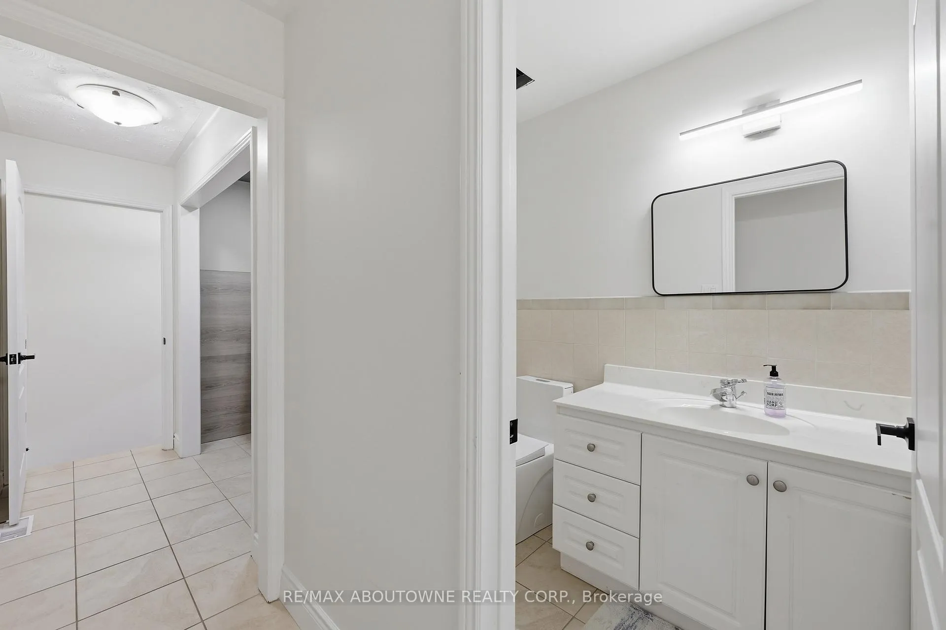 Photo 30 of 58 Kilbourn Avenue, Hamilton, Stoney Creek — HOMEH