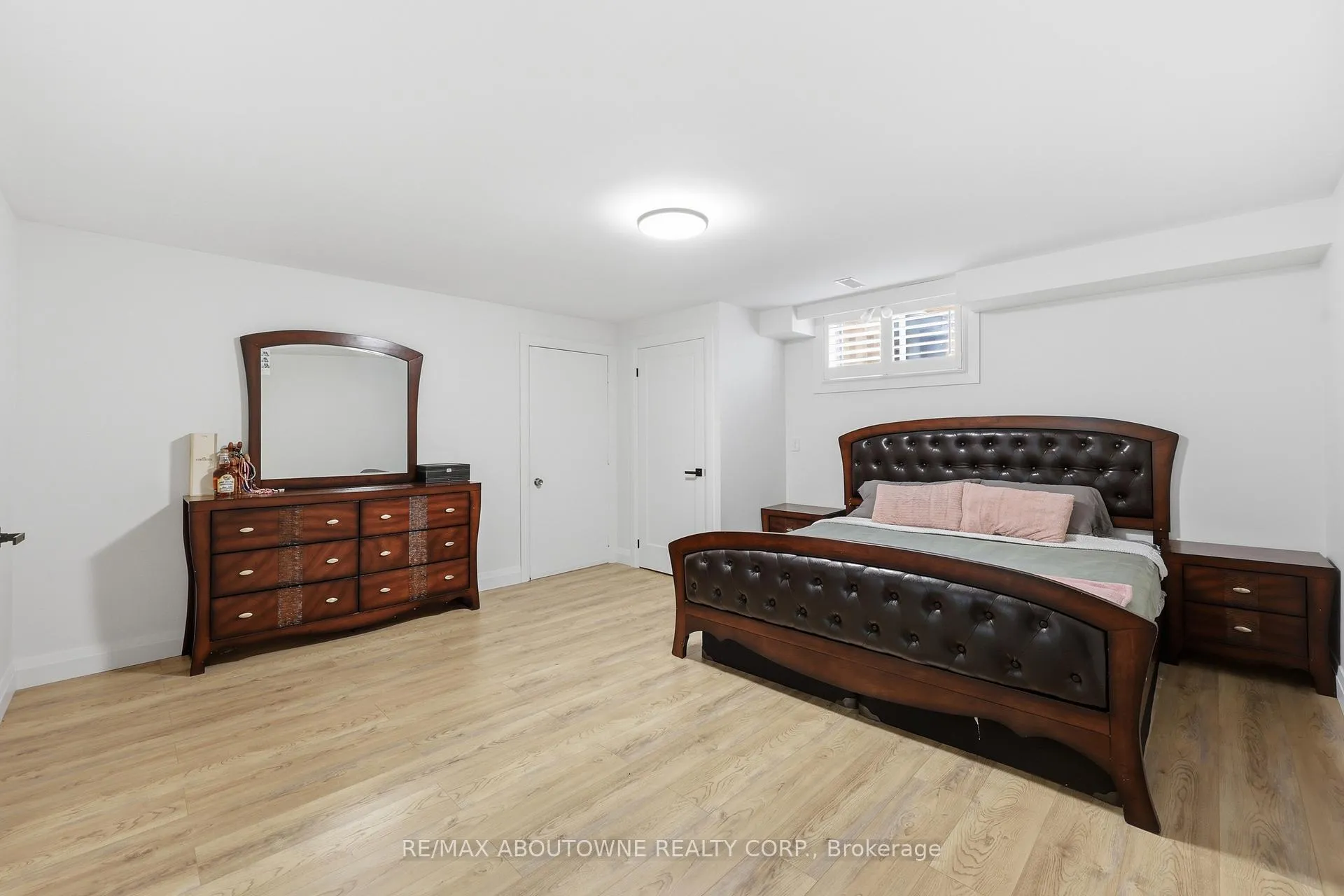 Photo 38 of 58 Kilbourn Avenue, Hamilton, Stoney Creek — HOMEH