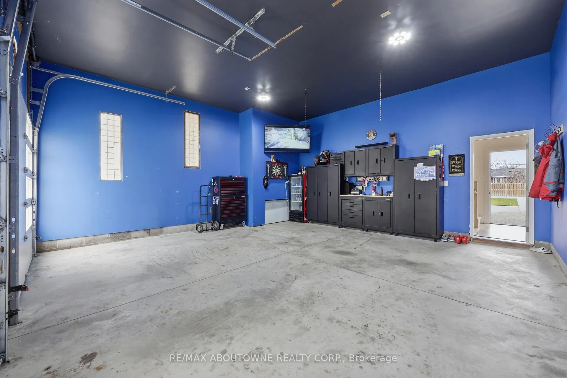 Photo 42 of 58 Kilbourn Avenue, Hamilton, Stoney Creek — HOMEH