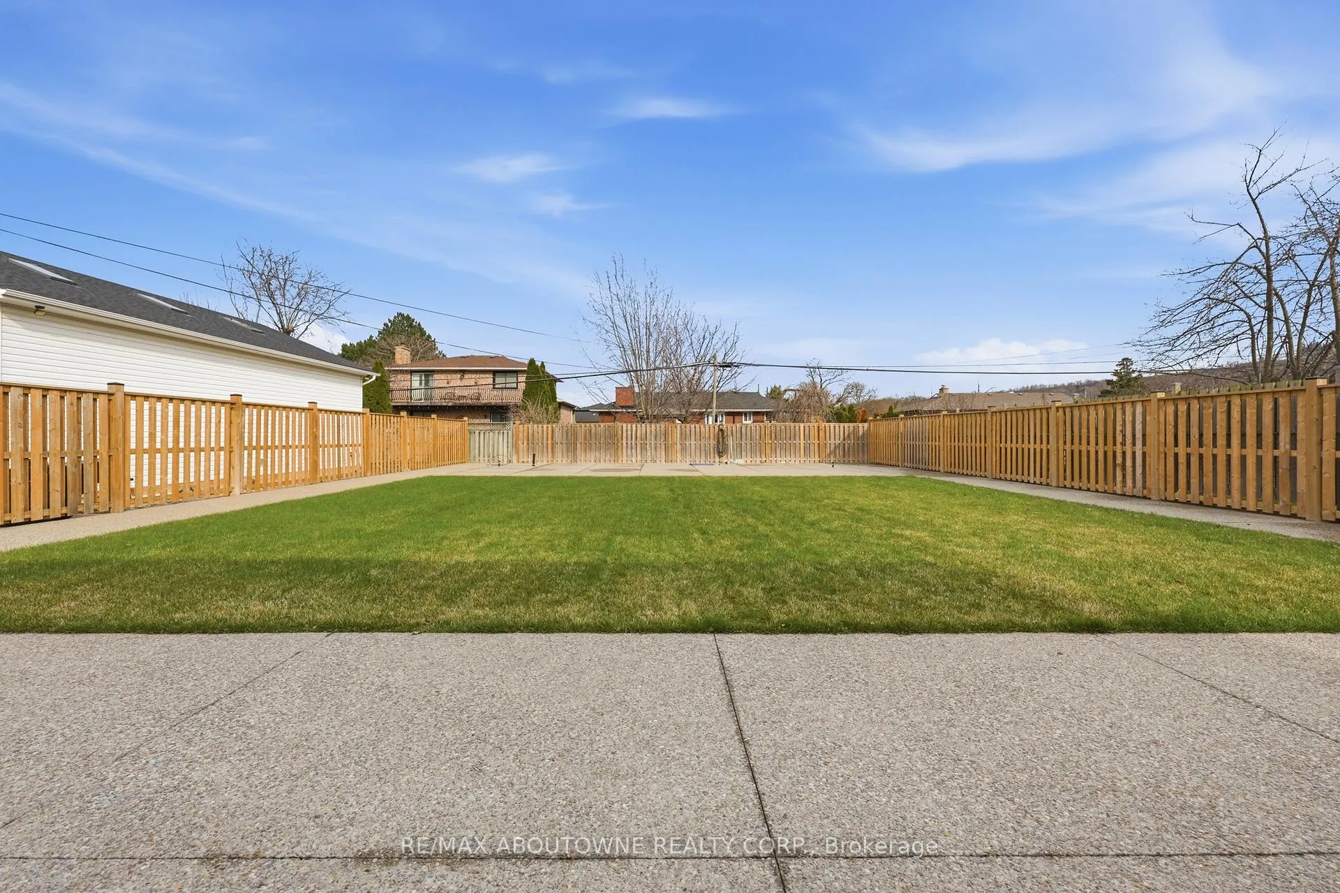 Photo 47 of 58 Kilbourn Avenue, Hamilton, Stoney Creek — HOMEH