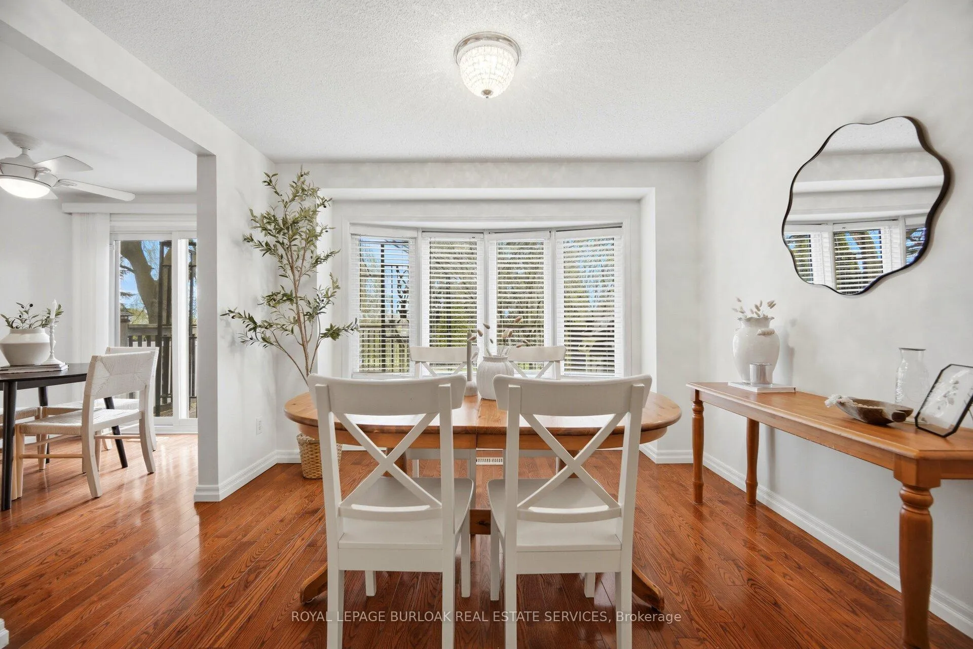 Photo 13 of 232 Auburn Drive, Waterloo — HOMEH