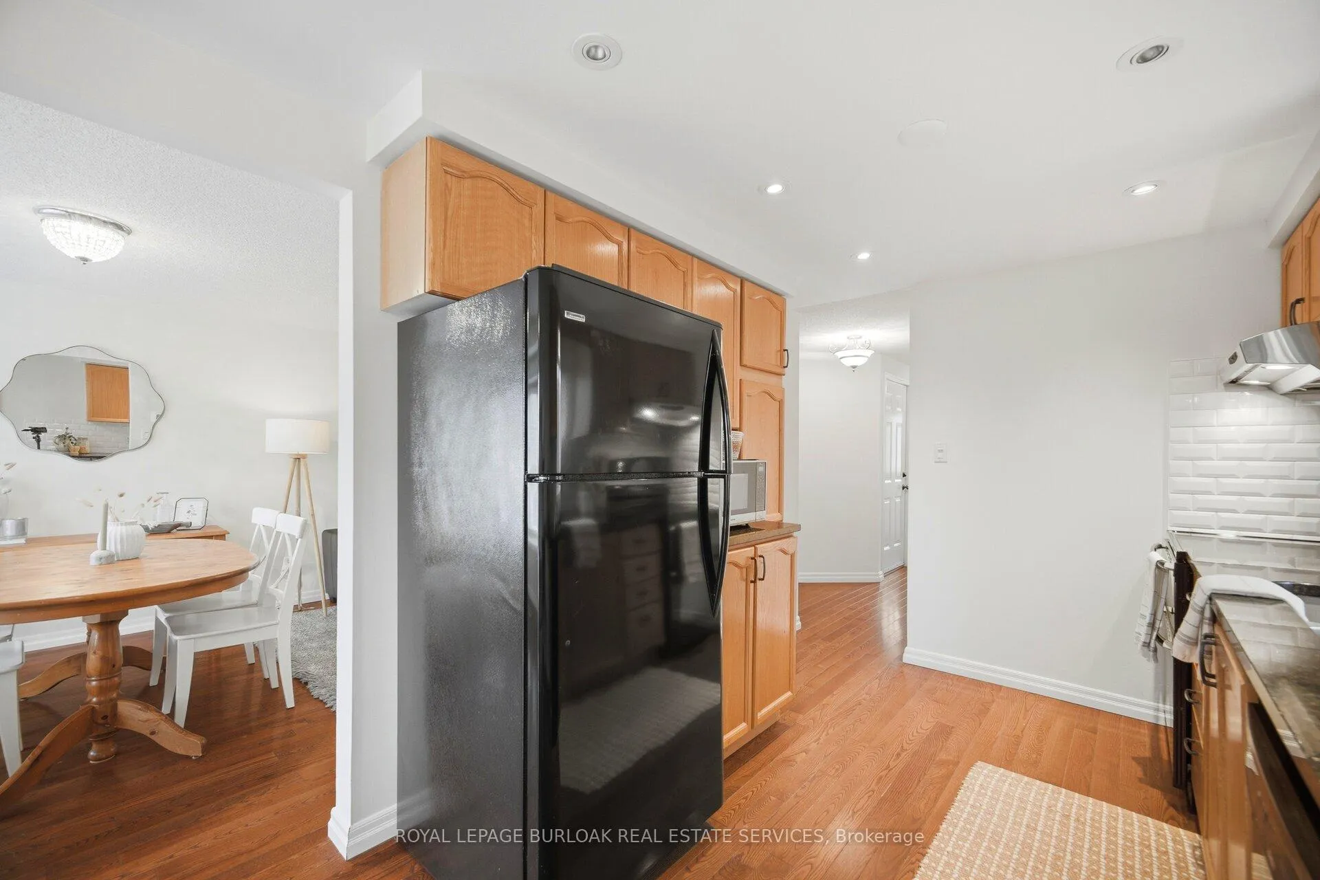 Photo 18 of 232 Auburn Drive, Waterloo — HOMEH
