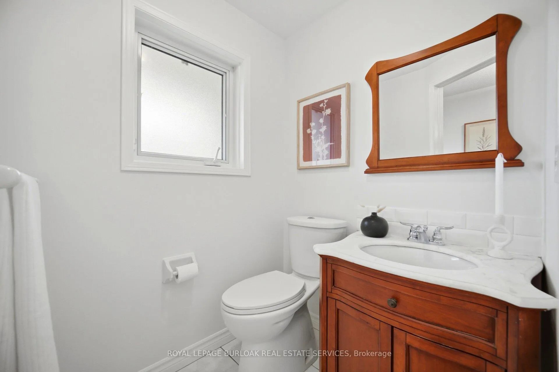 Photo 21 of 232 Auburn Drive, Waterloo — HOMEH