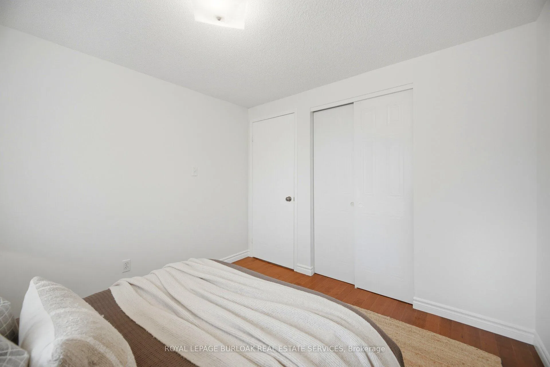 Photo 33 of 232 Auburn Drive, Waterloo — HOMEH