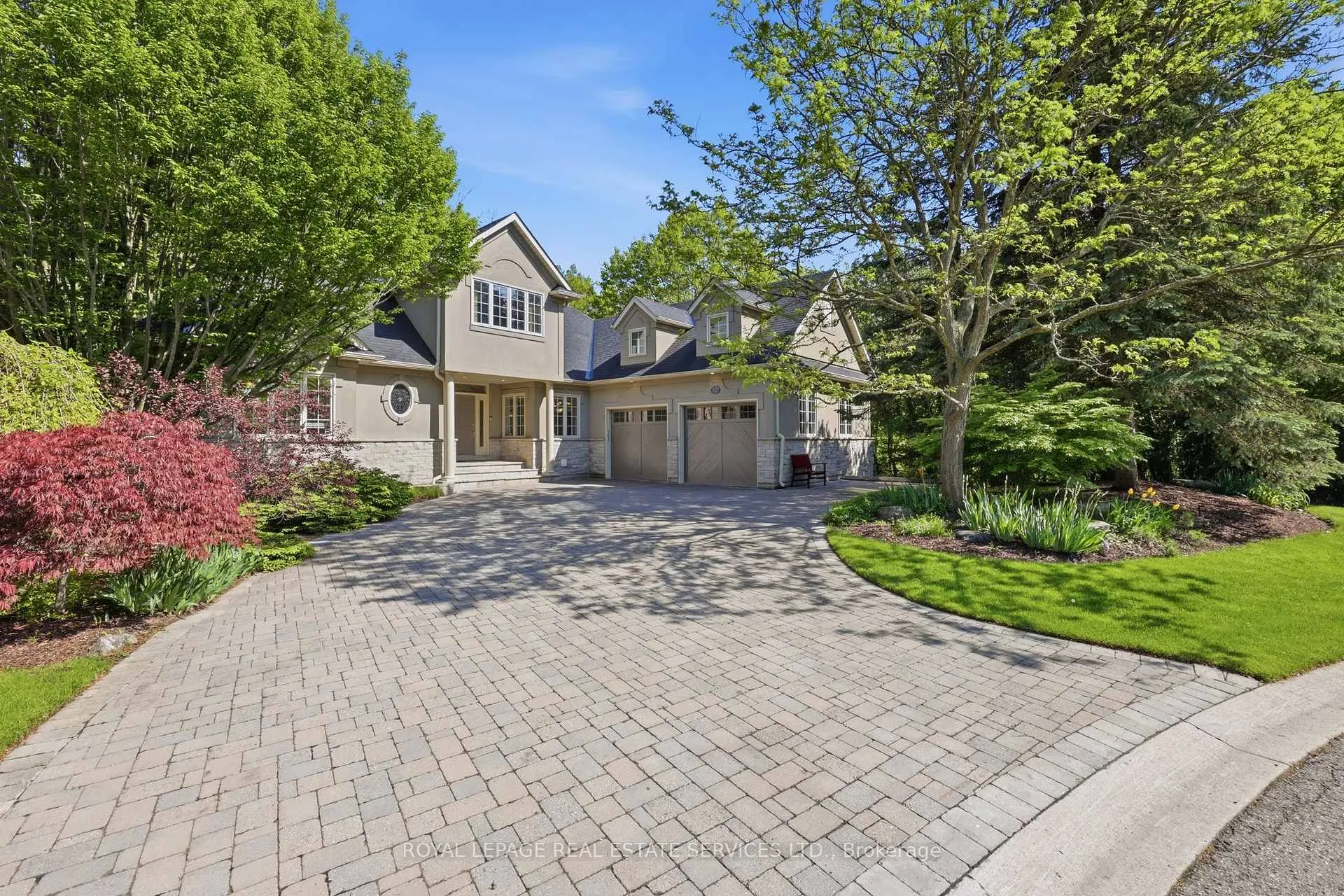 Photo of 1227 Riverbank Way