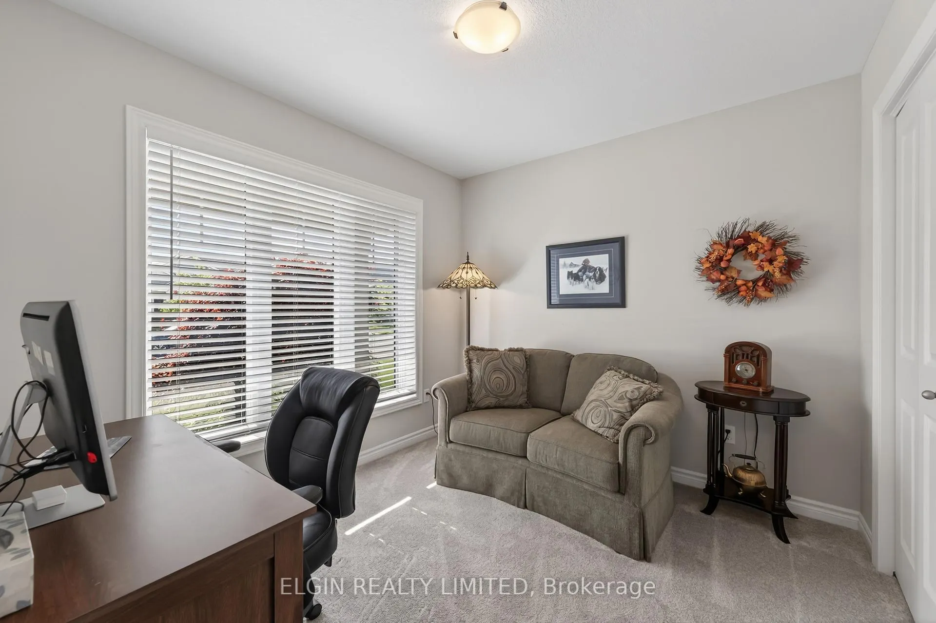 Photo 5 of 8 Ashberry Place, St. Thomas — HOMEH