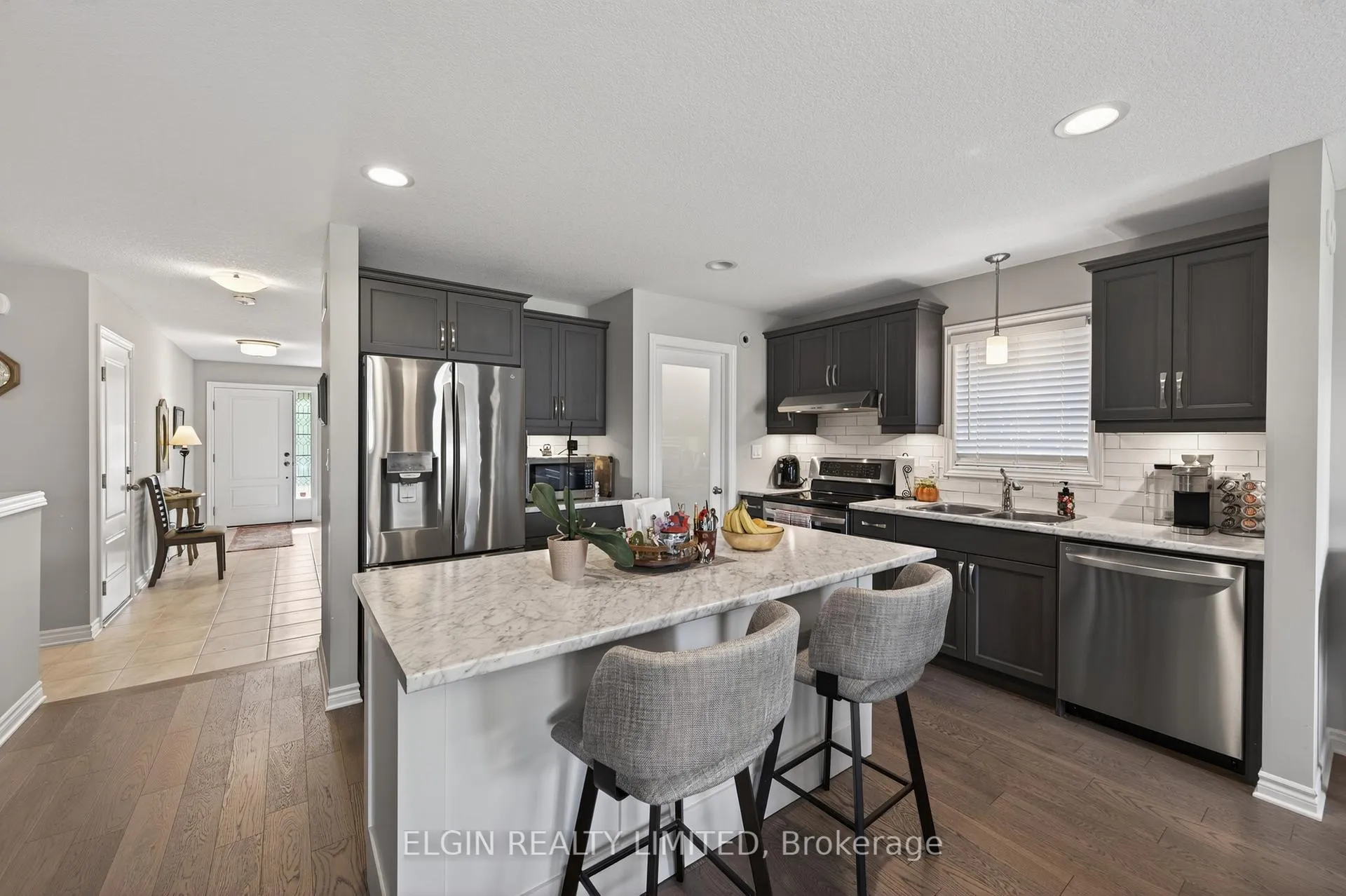 Photo 10 of 8 Ashberry Place, St. Thomas — HOMEH