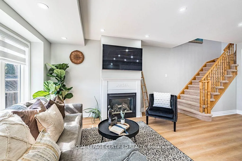 Photo 17 of 20 Harding Street, Halton Hills, Georgetown — HOMEH