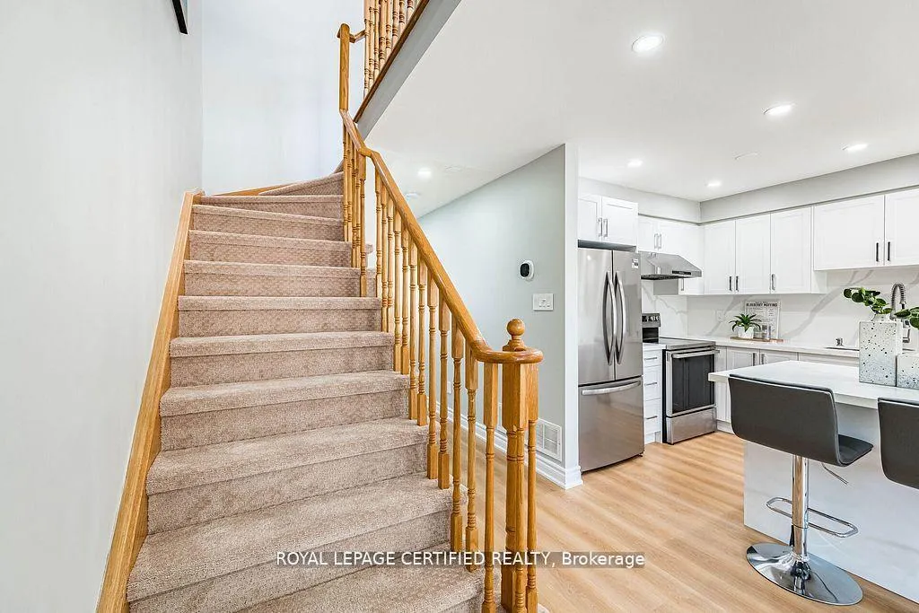 Photo 28 of 20 Harding Street, Halton Hills, Georgetown — HOMEH