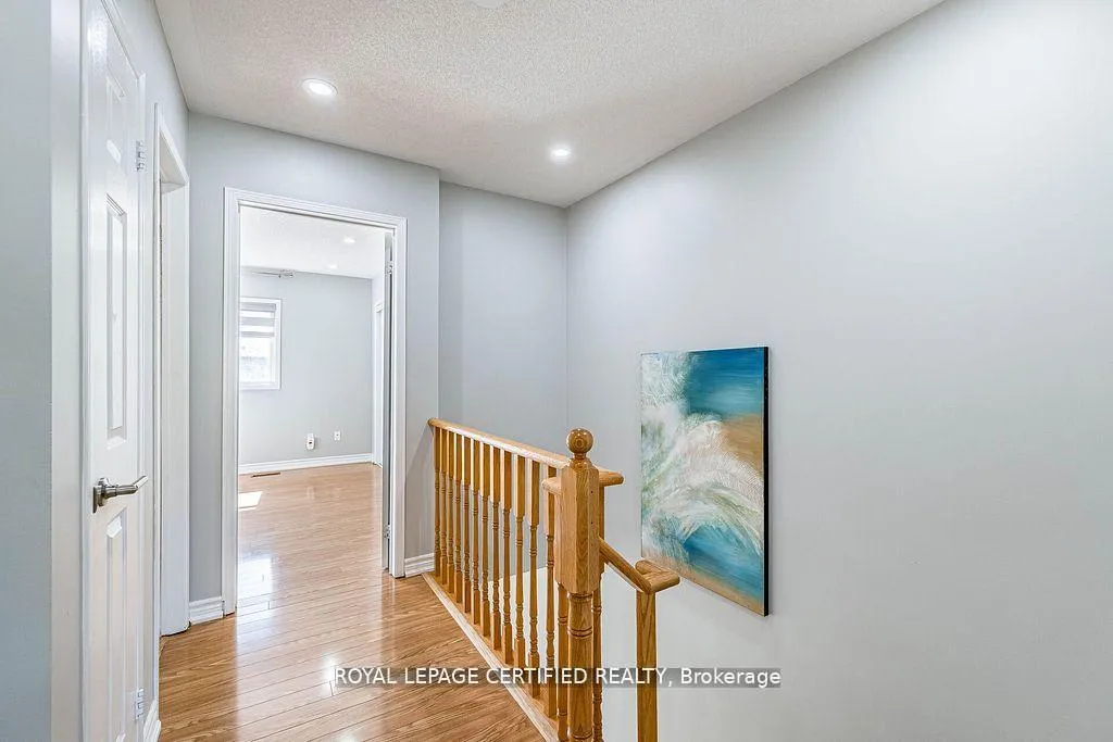 Photo 29 of 20 Harding Street, Halton Hills, Georgetown — HOMEH