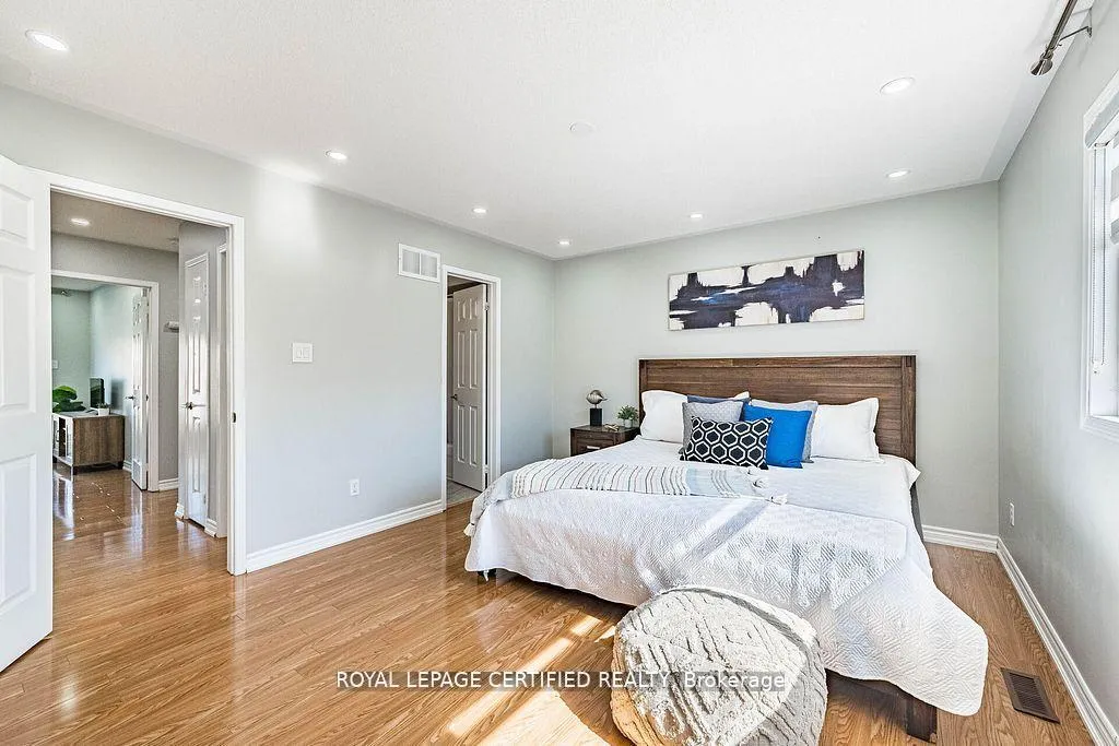 Photo 35 of 20 Harding Street, Halton Hills, Georgetown — HOMEH