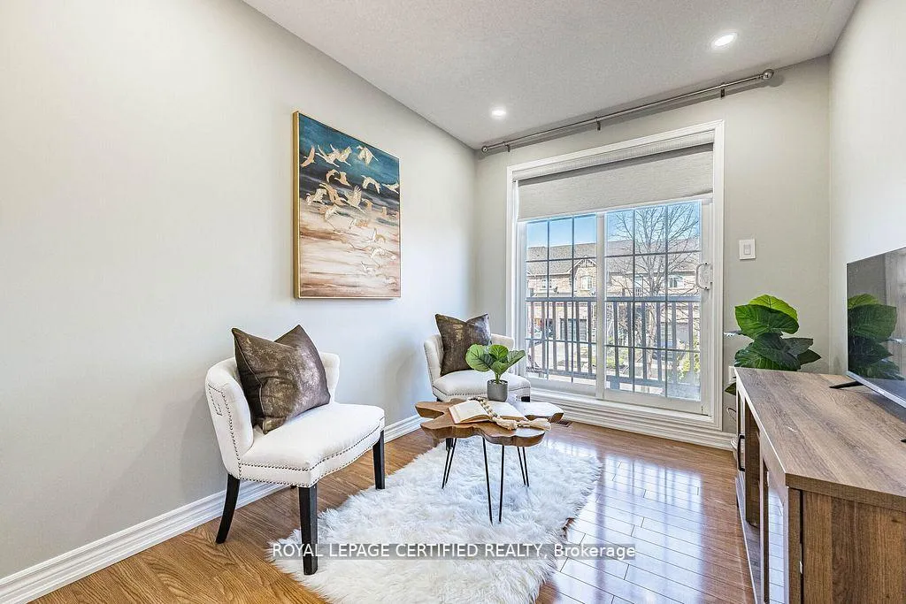 Photo 36 of 20 Harding Street, Halton Hills, Georgetown — HOMEH