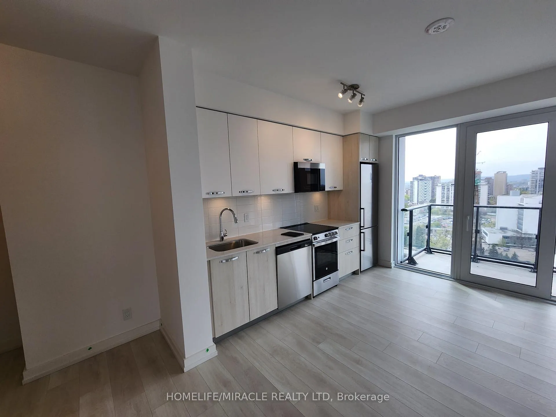 Photo 2 of Unit 1802, 75 James Street, Hamilton, Corktown — HOMEH