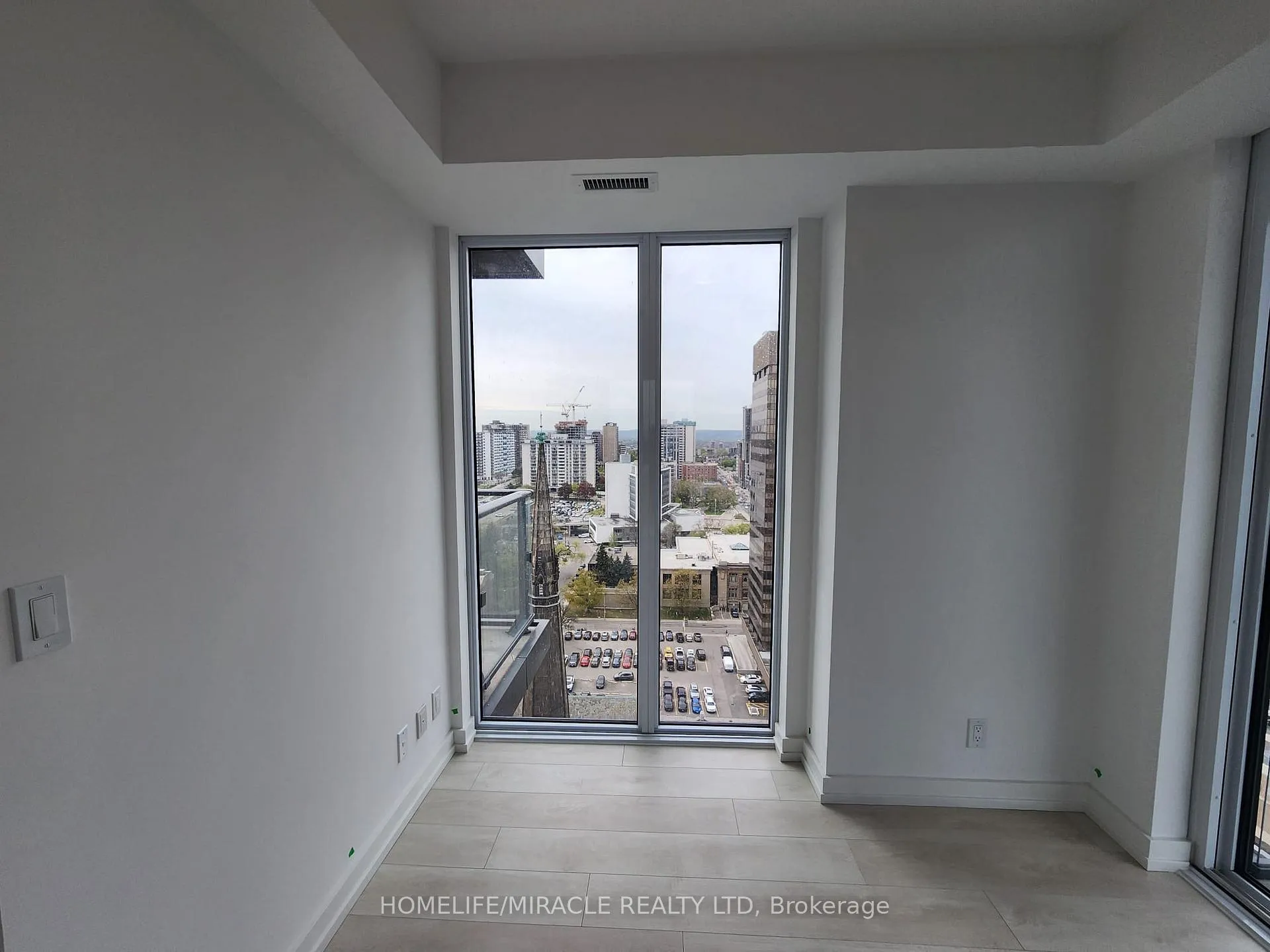 Photo 7 of Unit 1802, 75 James Street, Hamilton, Corktown — HOMEH