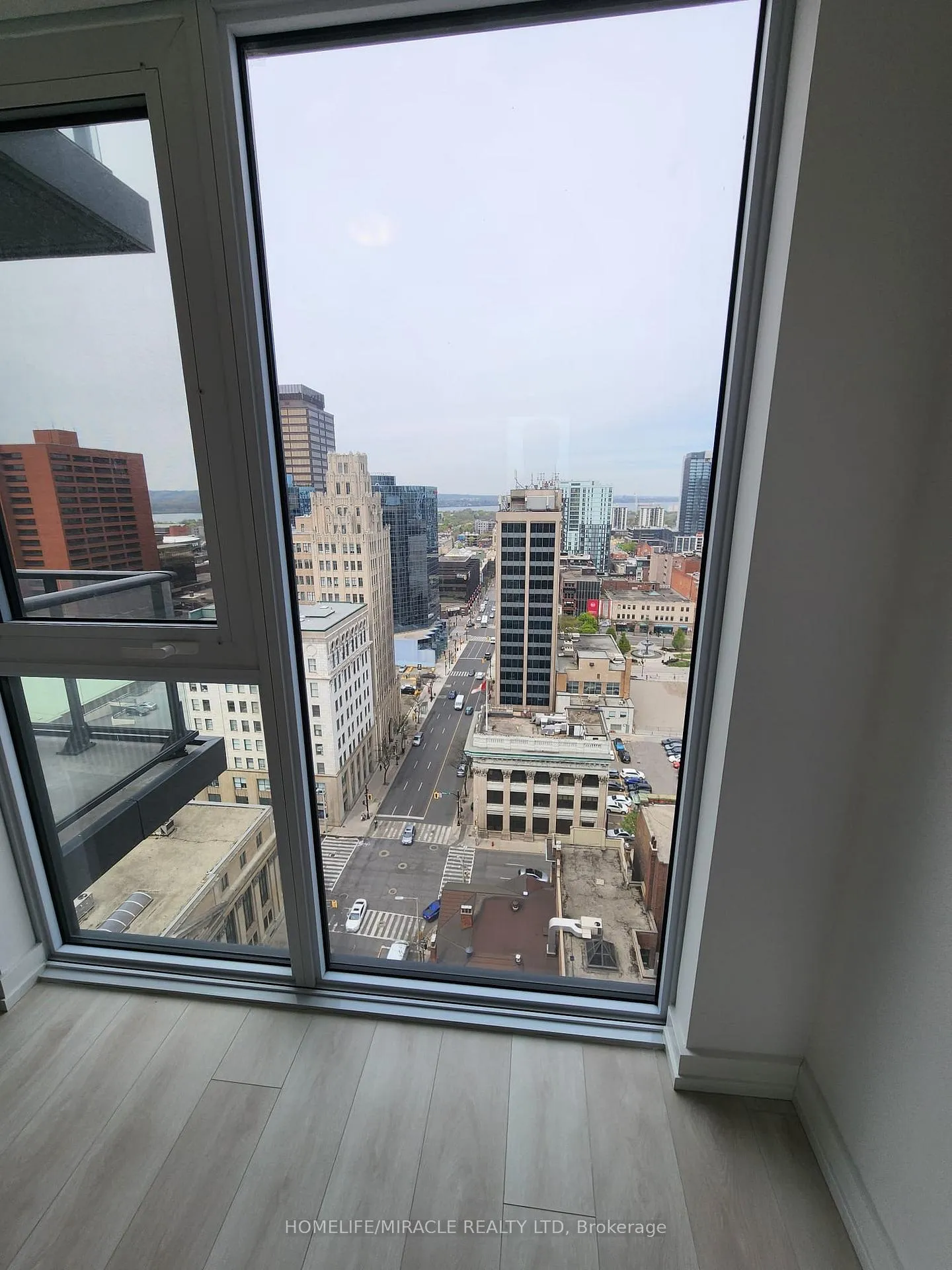 Photo 12 of Unit 1802, 75 James Street, Hamilton, Corktown — HOMEH