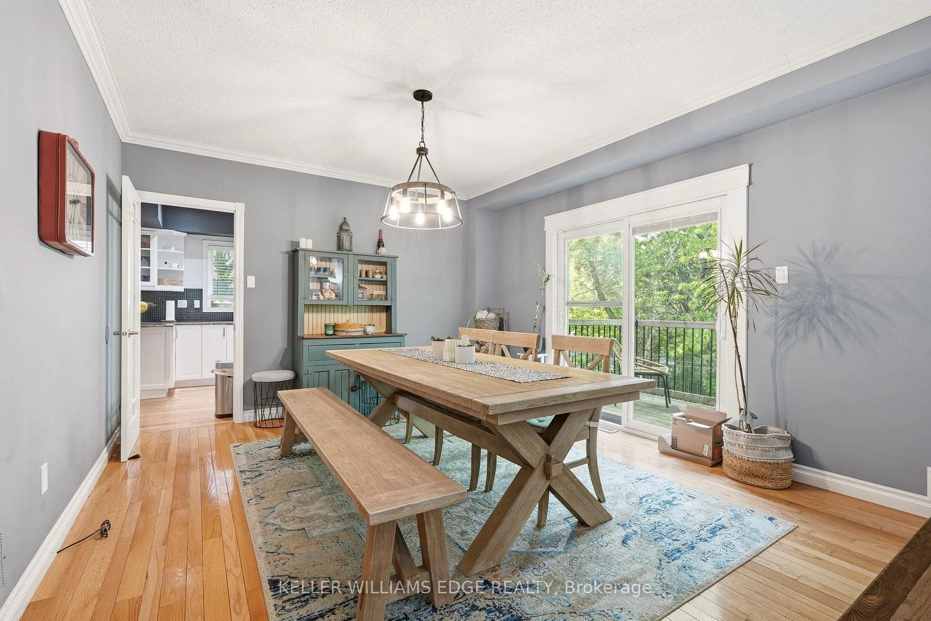 Photo 7 of 149 Cove Crescent, Hamilton, Lakeshore — HOMEH