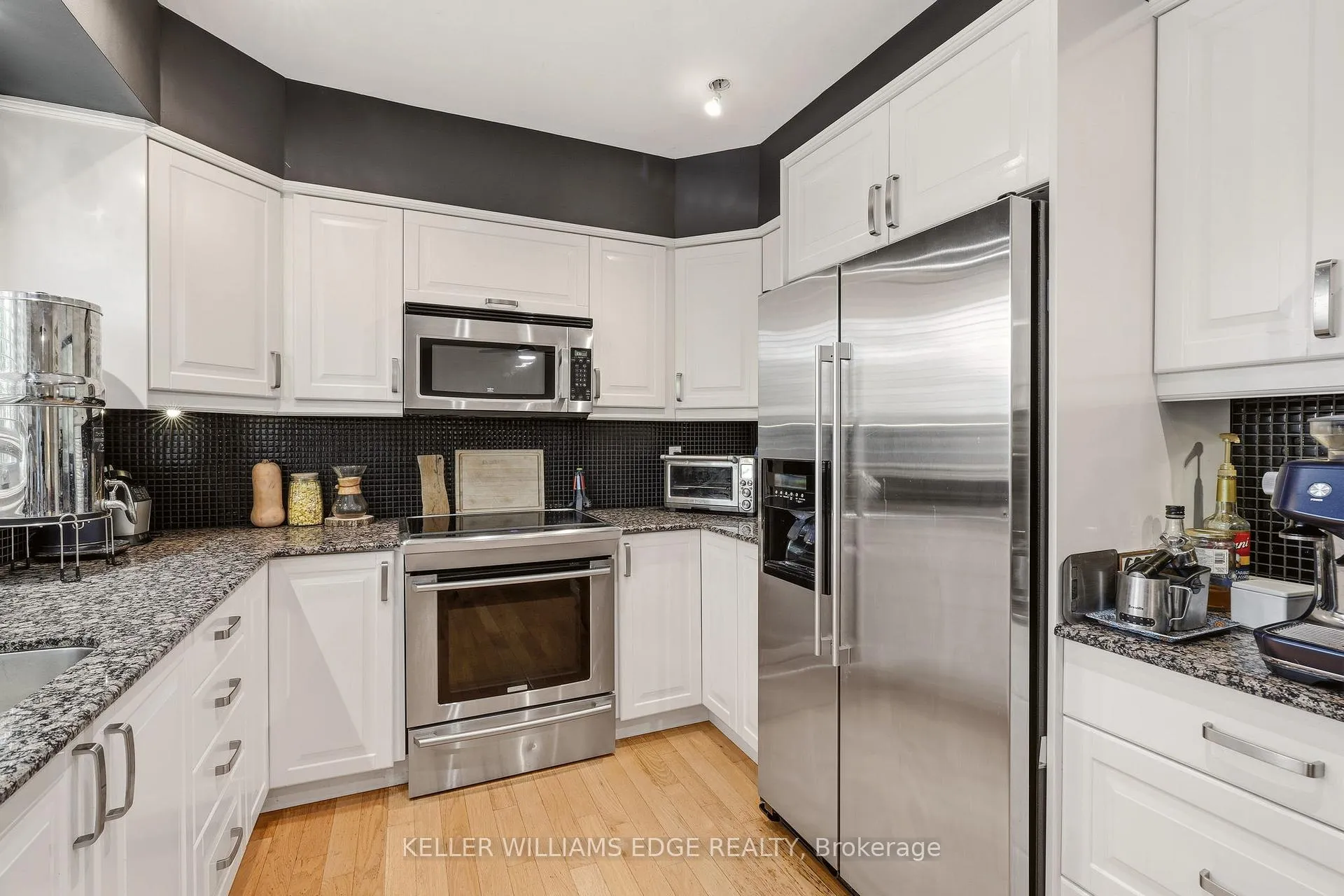 Photo 10 of 149 Cove Crescent, Hamilton, Lakeshore — HOMEH