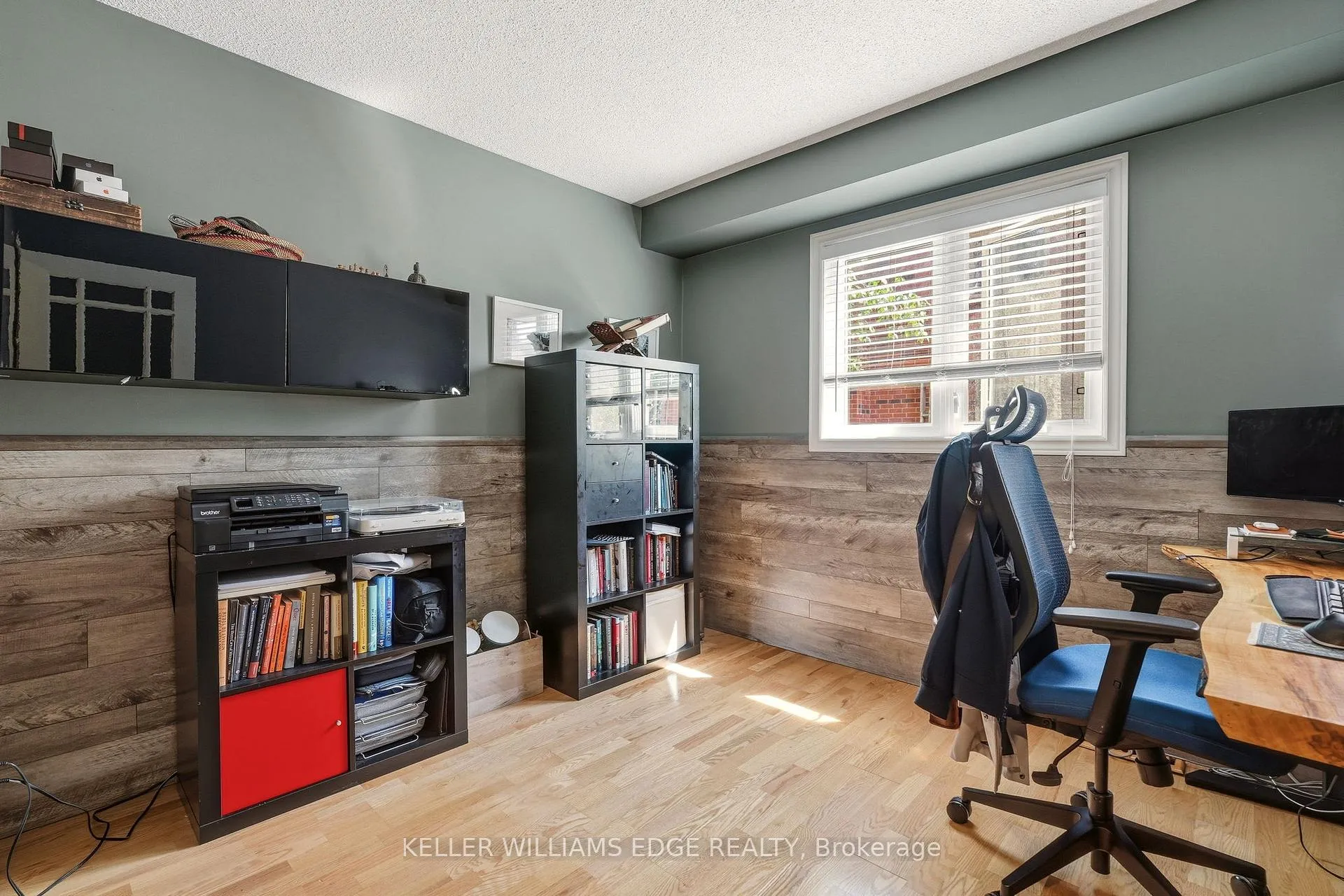 Photo 15 of 149 Cove Crescent, Hamilton, Lakeshore — HOMEH
