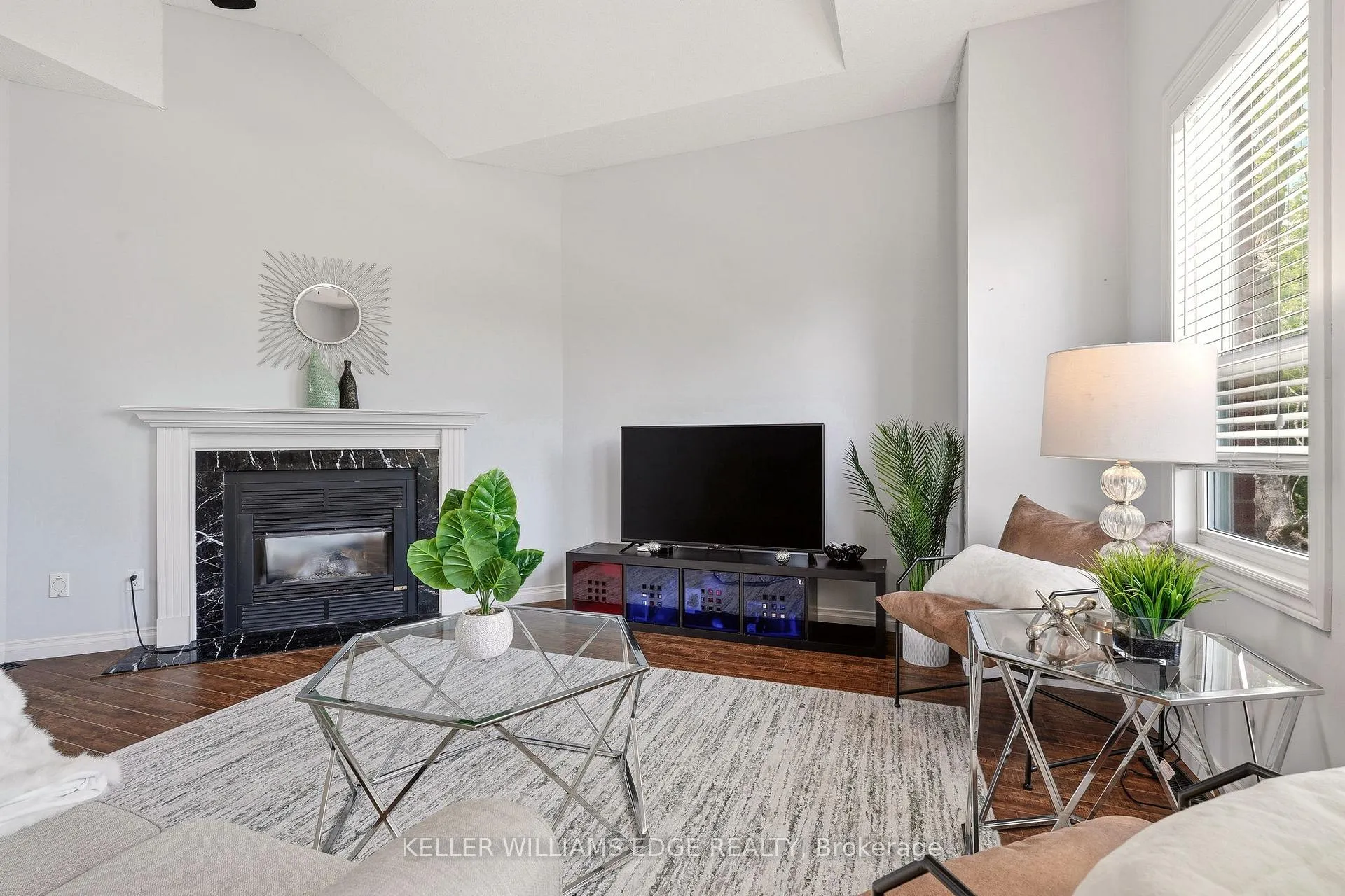 Photo 19 of 149 Cove Crescent, Hamilton, Lakeshore — HOMEH