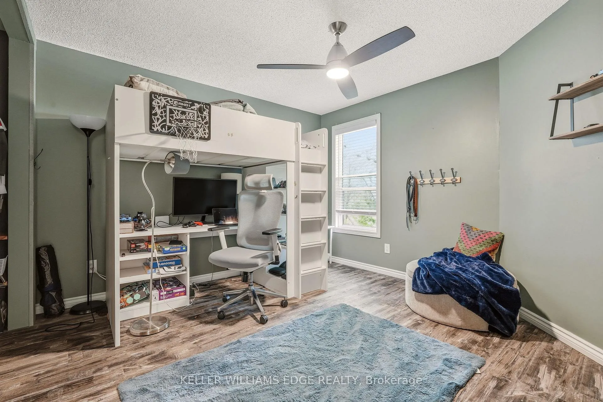 Photo 26 of 149 Cove Crescent, Hamilton, Lakeshore — HOMEH
