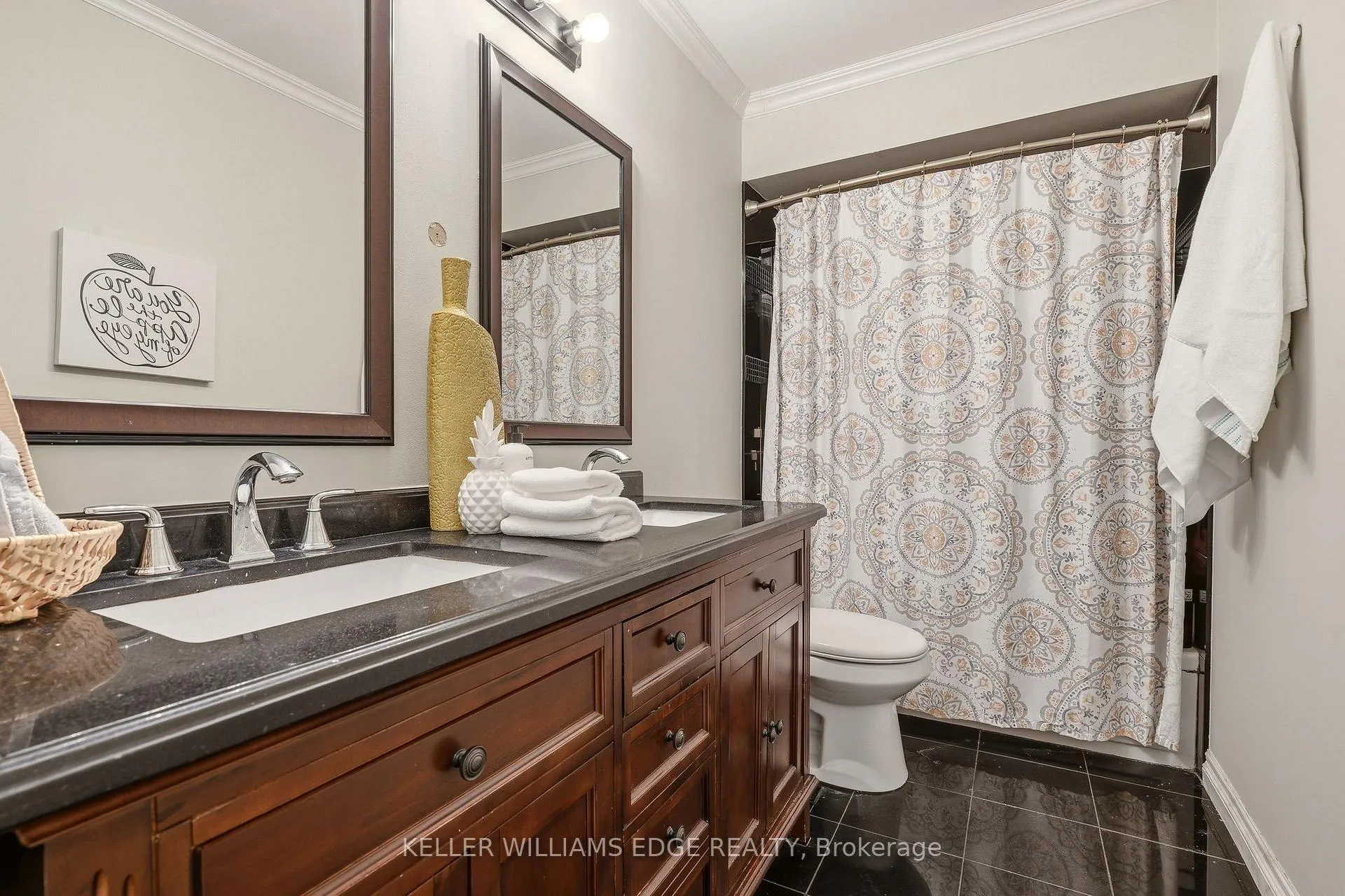 Photo 27 of 149 Cove Crescent, Hamilton, Lakeshore — HOMEH