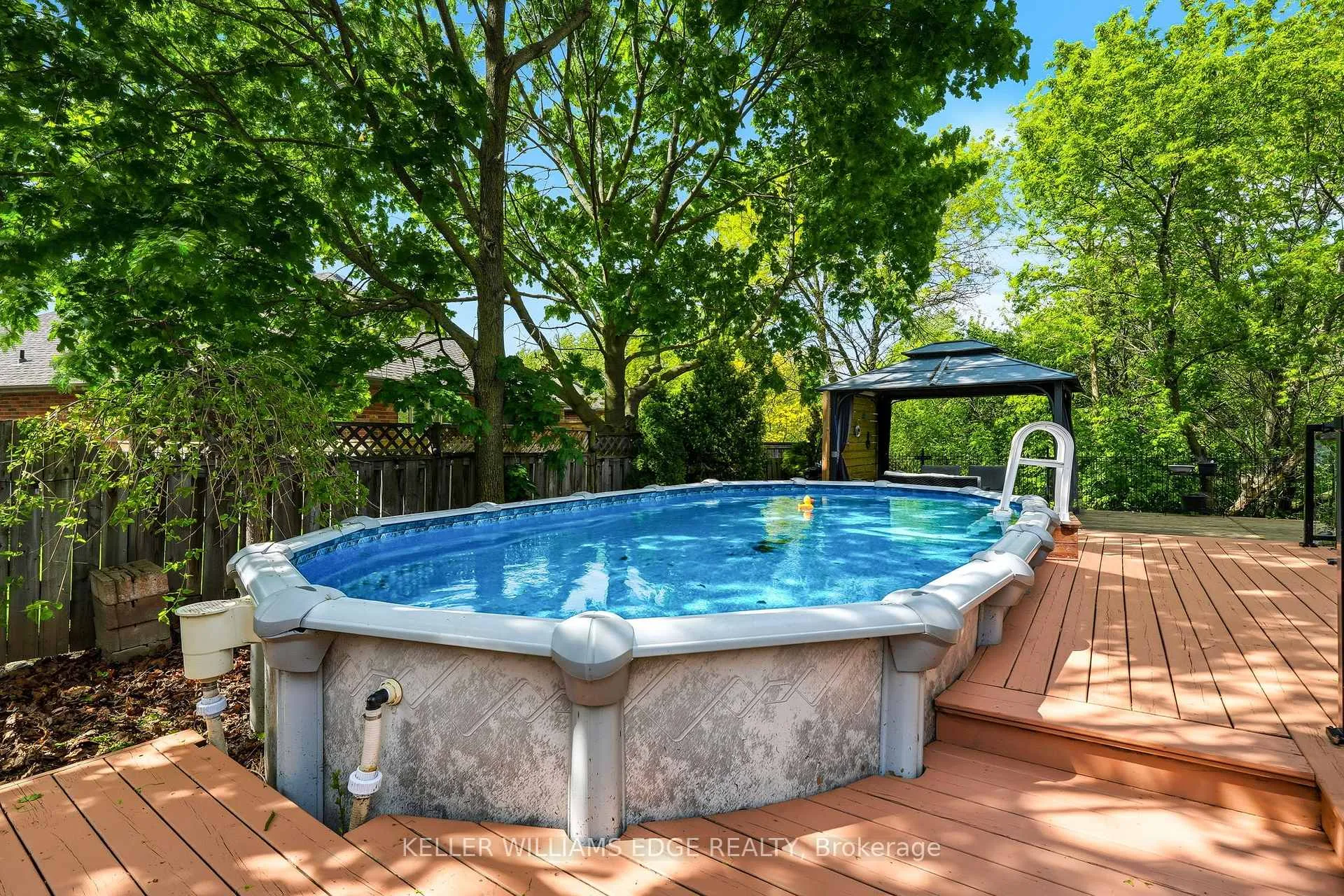 Photo 37 of 149 Cove Crescent, Hamilton, Lakeshore — HOMEH
