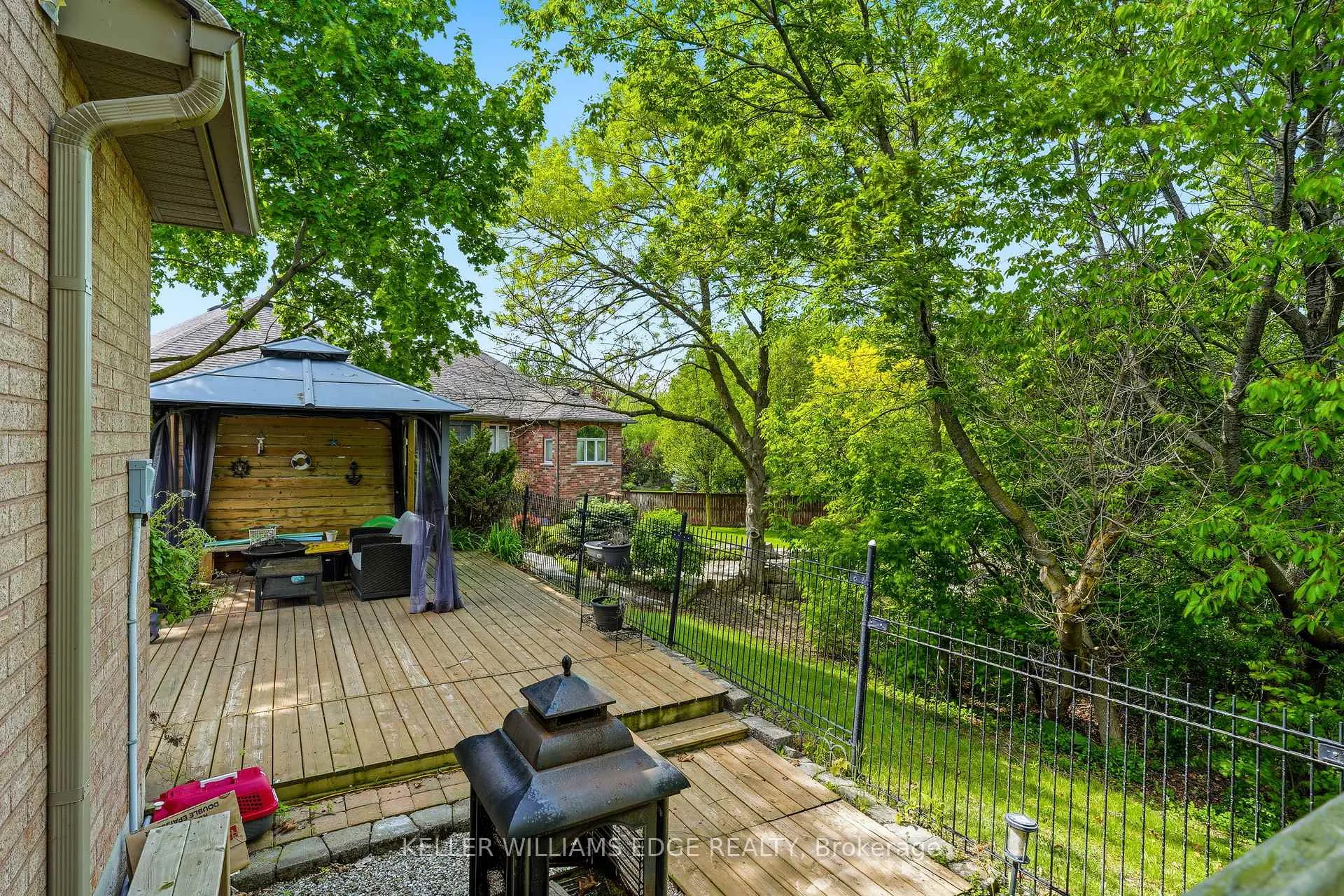 Photo 42 of 149 Cove Crescent, Hamilton, Lakeshore — HOMEH