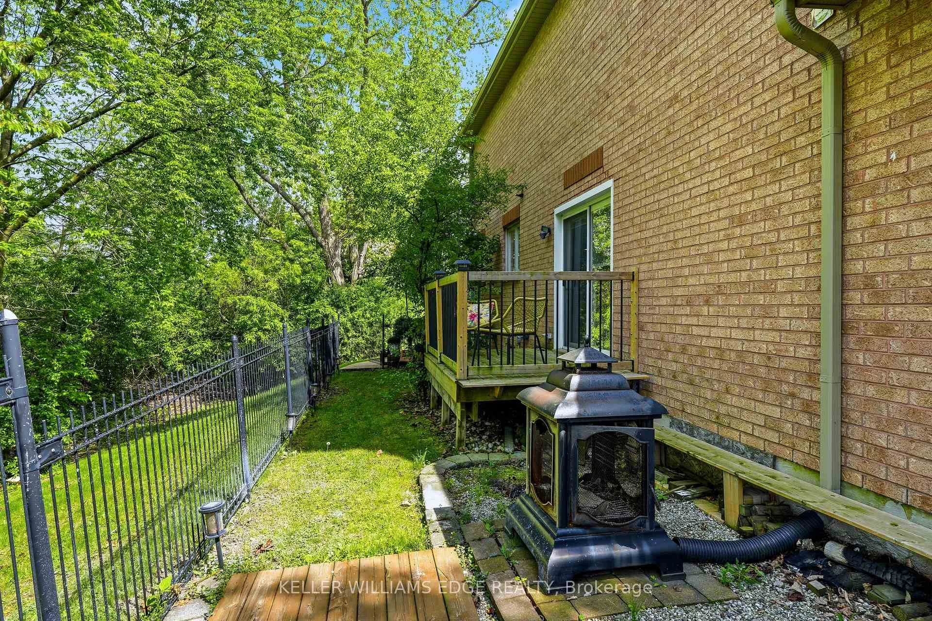 Photo 44 of 149 Cove Crescent, Hamilton, Lakeshore — HOMEH