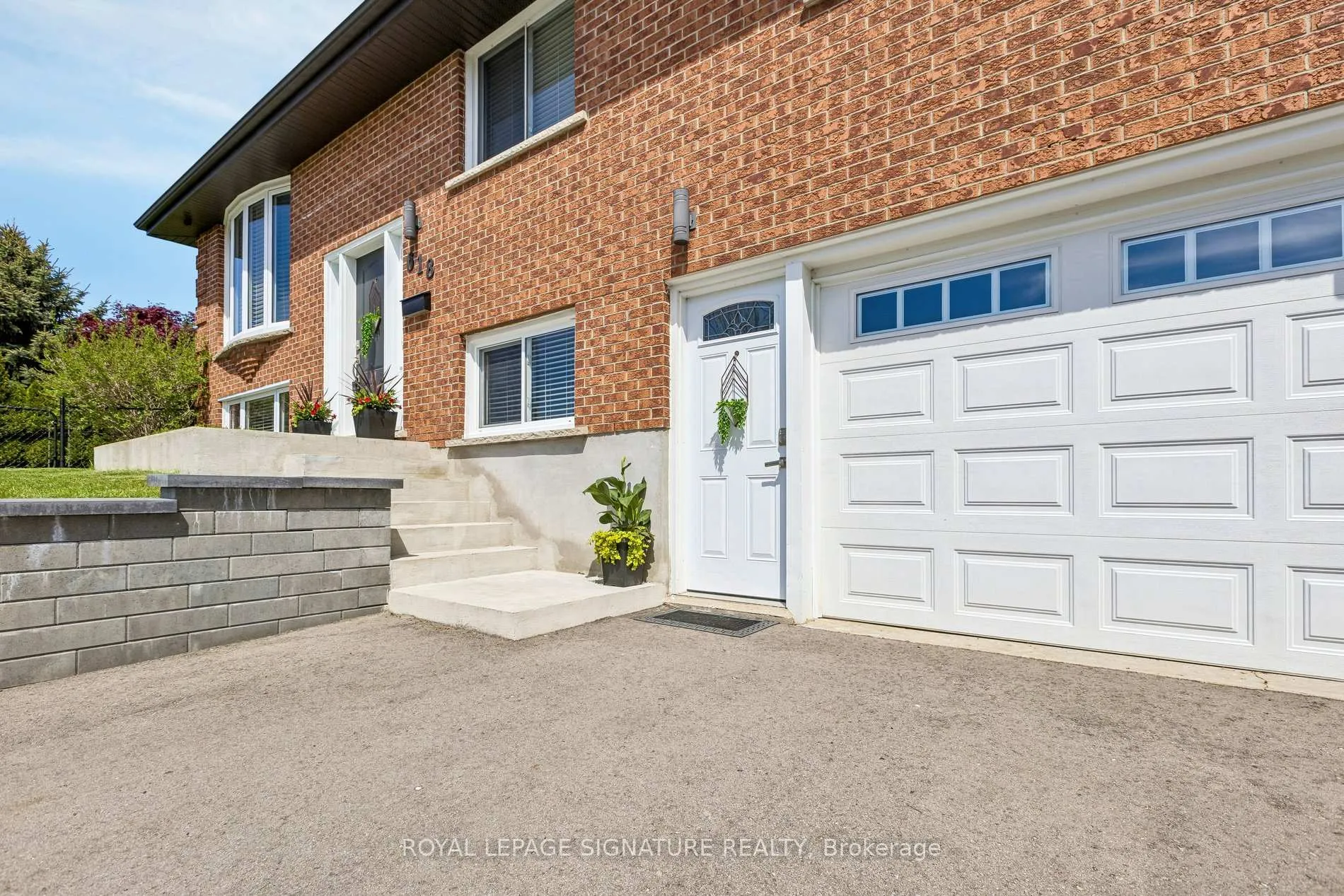 Photo 4 of 618 Fern Road, Waterloo, North Lakeshore — HOMEH